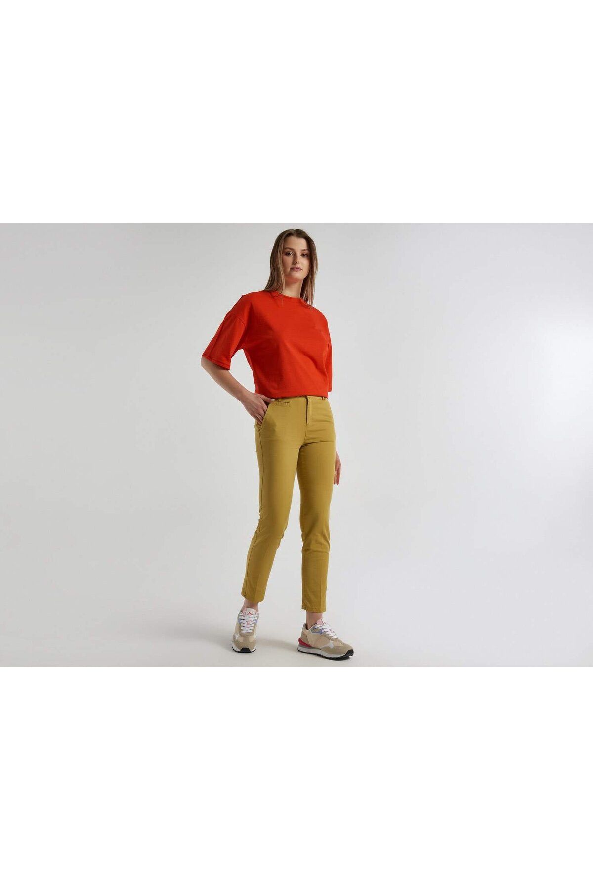 United Colors of Benetton Kadın Hardal Pantolon