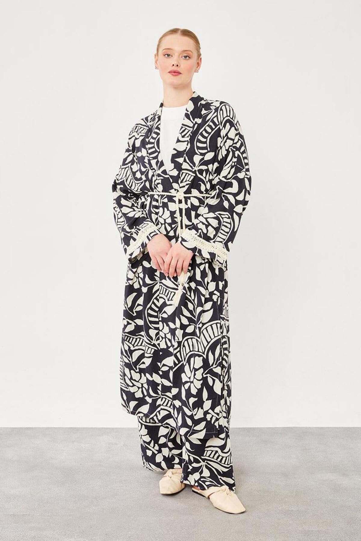 Levidor Siyah Yaprak Desen Keten Kimono Takım