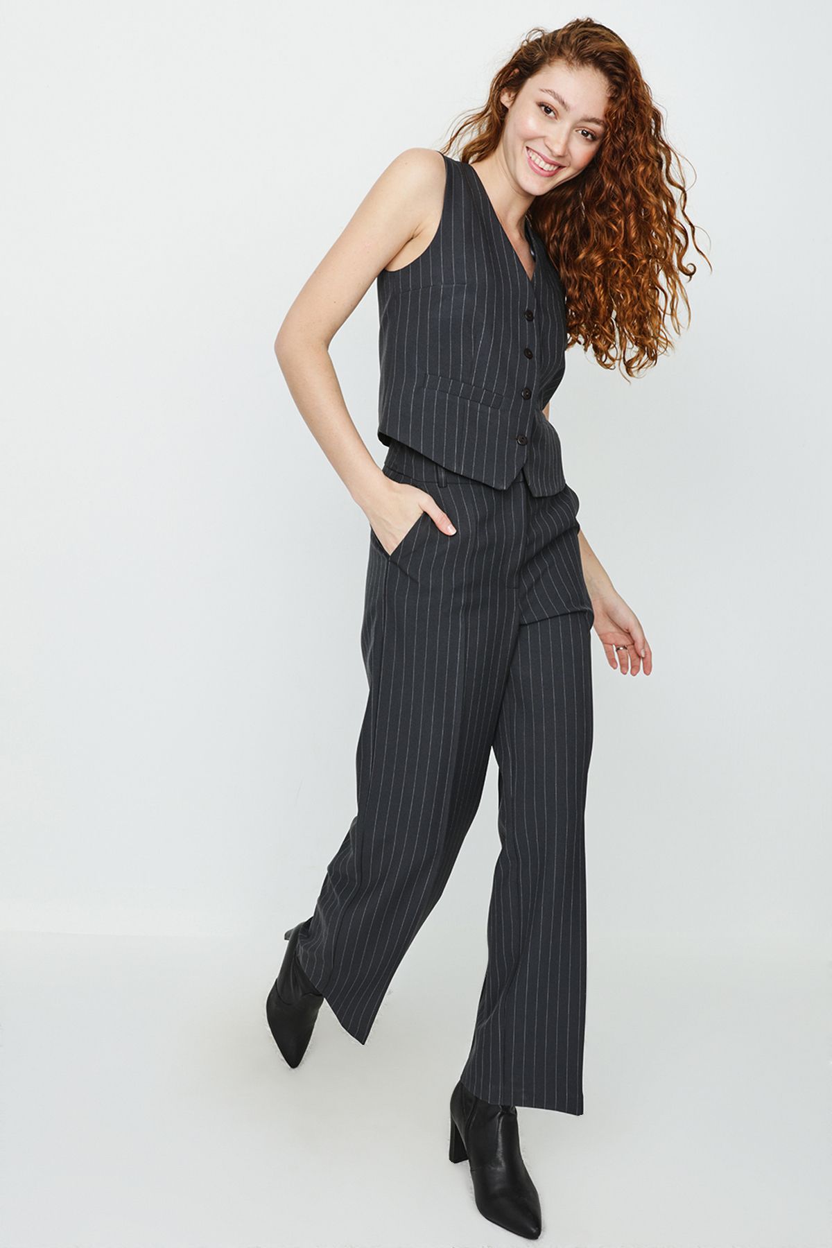 Select Moda Kadın Antrasit Çizgili Geniş Paça Pantolon