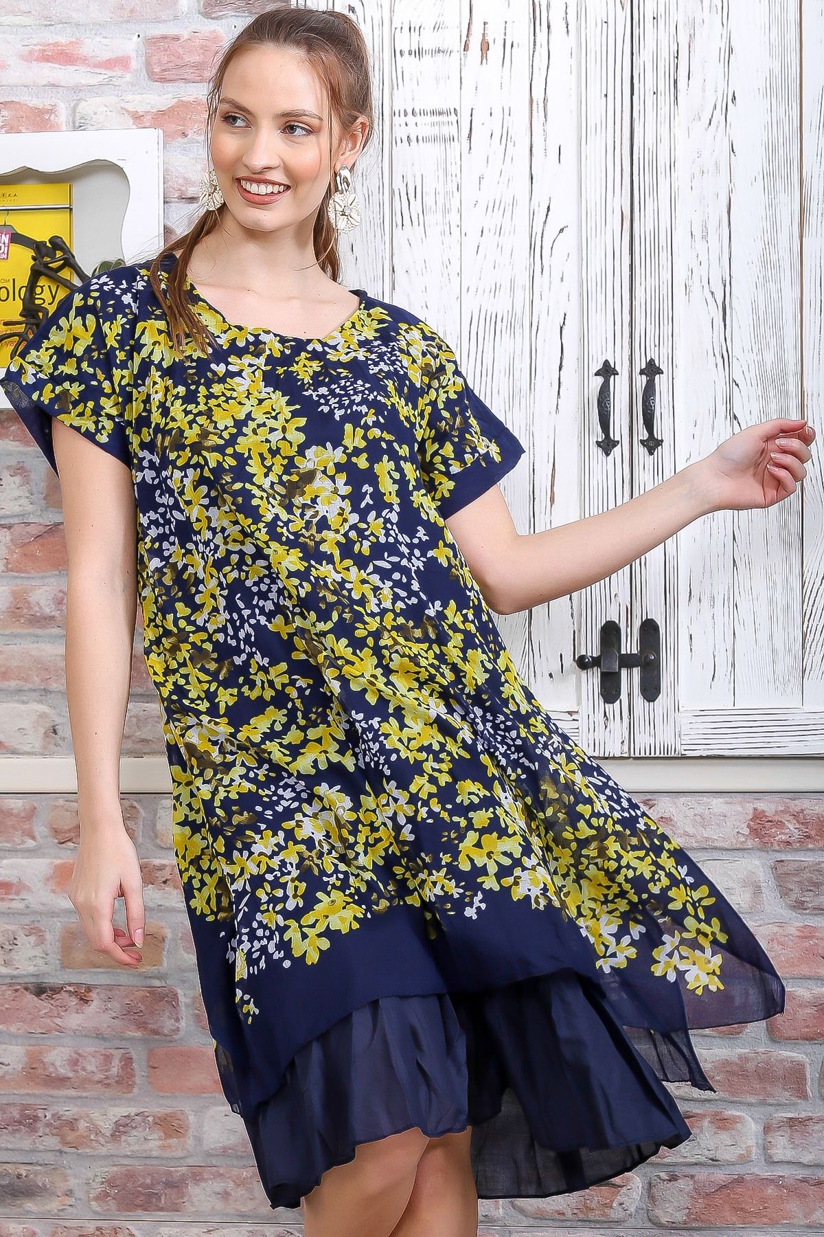 Chiccy Kadın Lacivert Düşük Kol Çiçek Desenli İki Katlı Salaş Tülbent Elbise M10160000EL95083