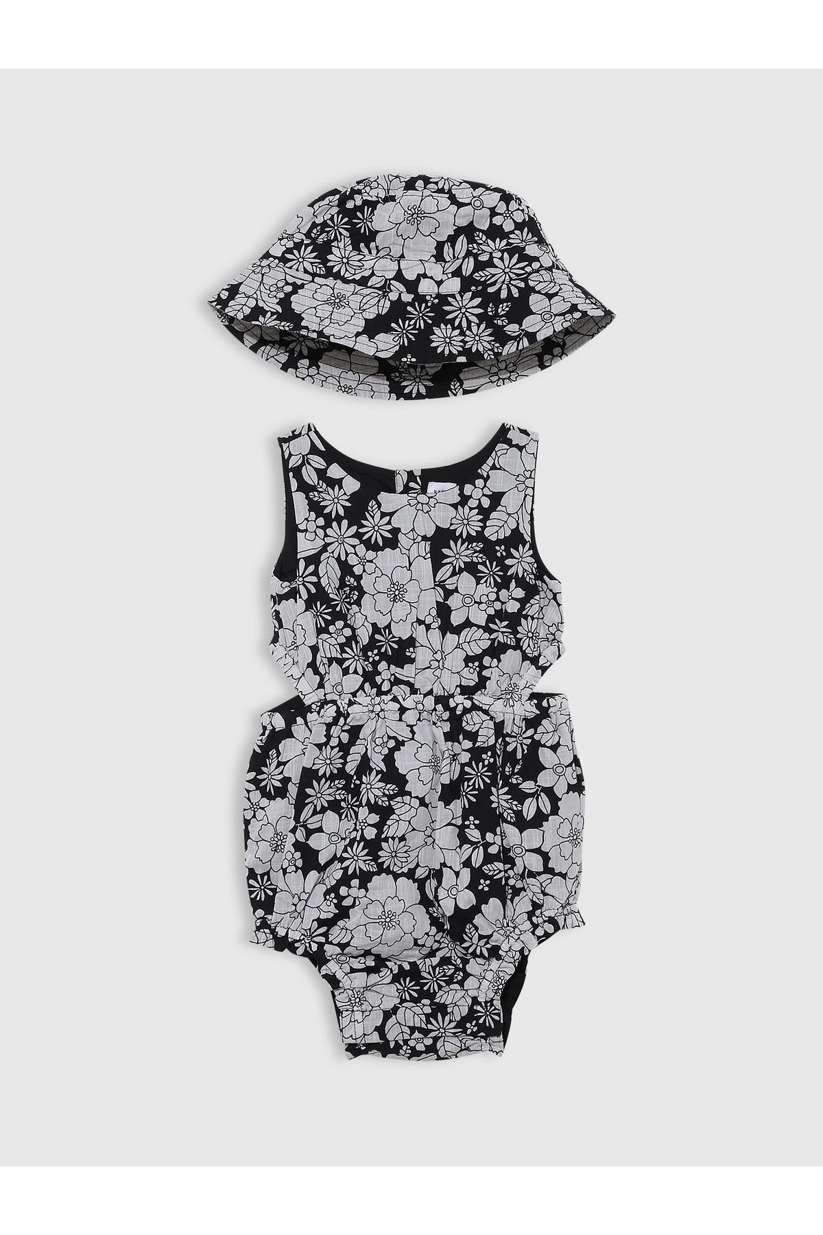GAP Kız Bebek Siyah Çiçek Desenli Cutout Detaylı Outfit Set