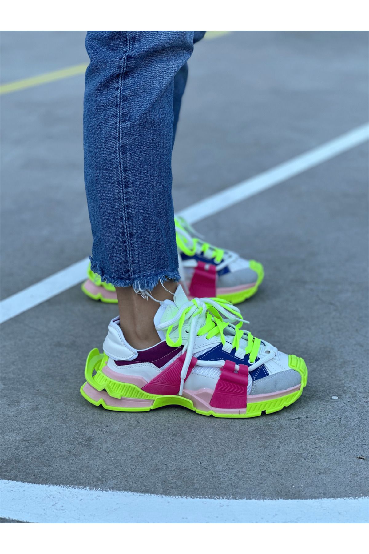 SHOEMARK Poppy Beyaz Çift Bağcık Detaylı Kadın Spor Ayakkabı