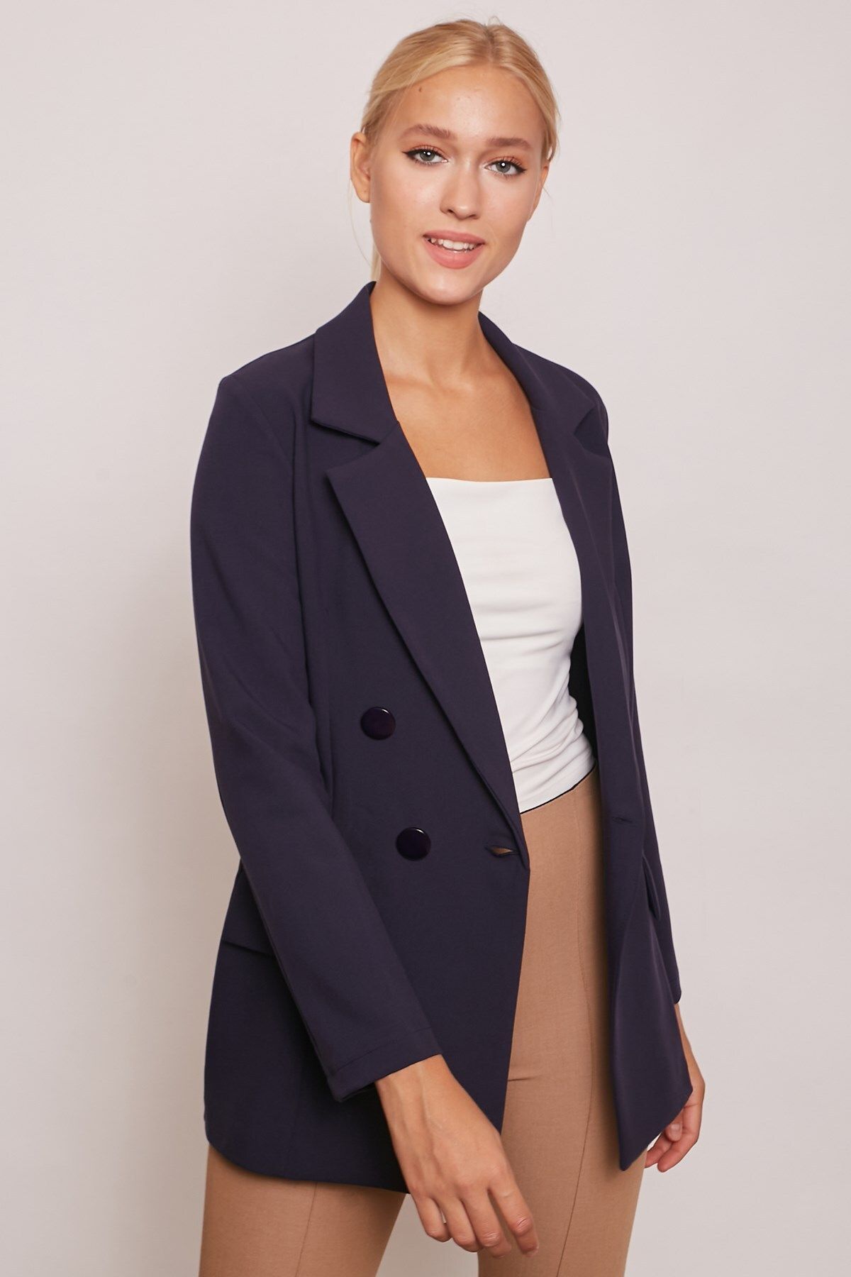 Jument Kadın Düğme Detaylı Uzun Kol Şık Ofis Süs Cep Kapaklı Kumaş Blazer Ceket-lacivert
