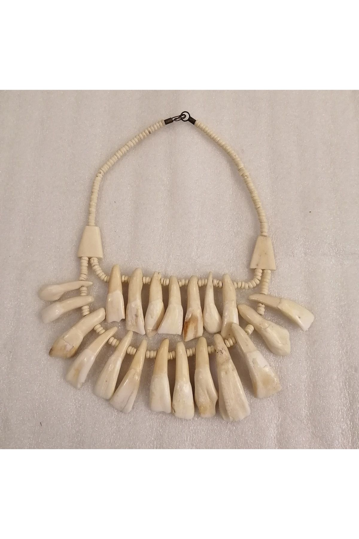 Butik Tülin Unisex otantik el yapımı hakiki deve dişi kemik rengi iki sıralı yirmi dişli ağır kolye Hint Malı