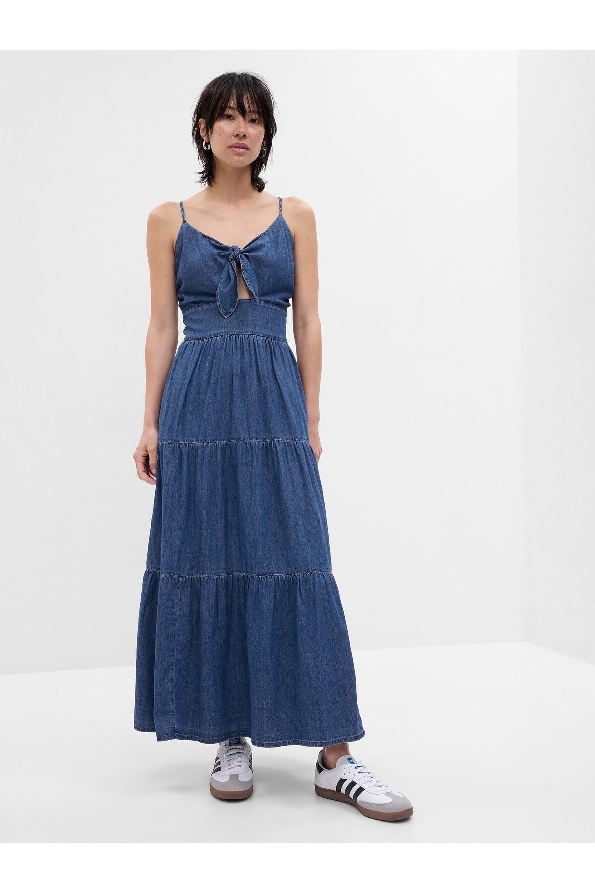 GAP Kadın Mavi Önü Bağcıklı Washwell™ Maxi Elbise
