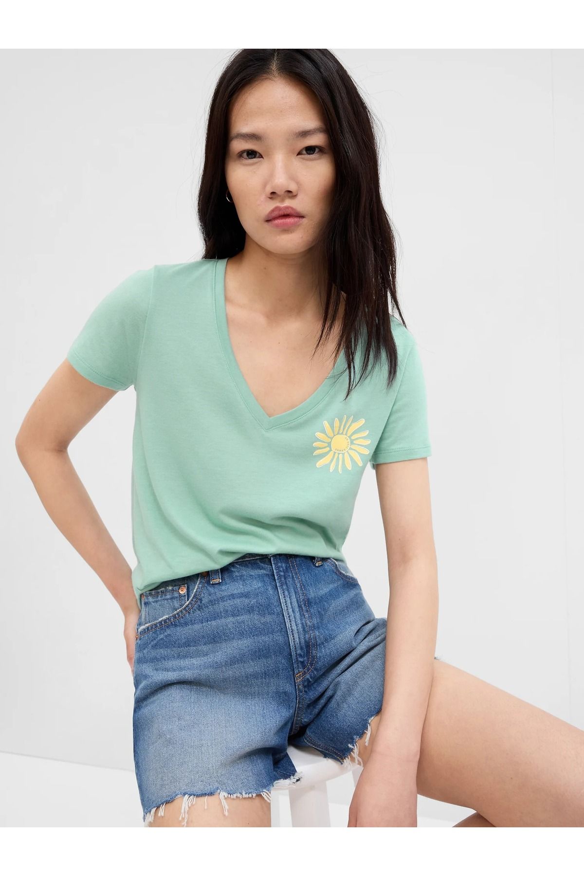 GAP Kadın Yeşil Favorite V Yaka T-shirt