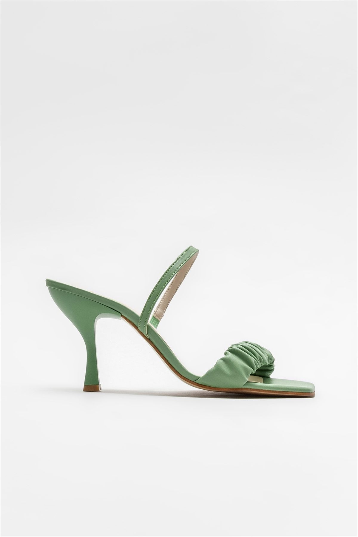 Elle Yeşil Kadın Topuklu Sandalet