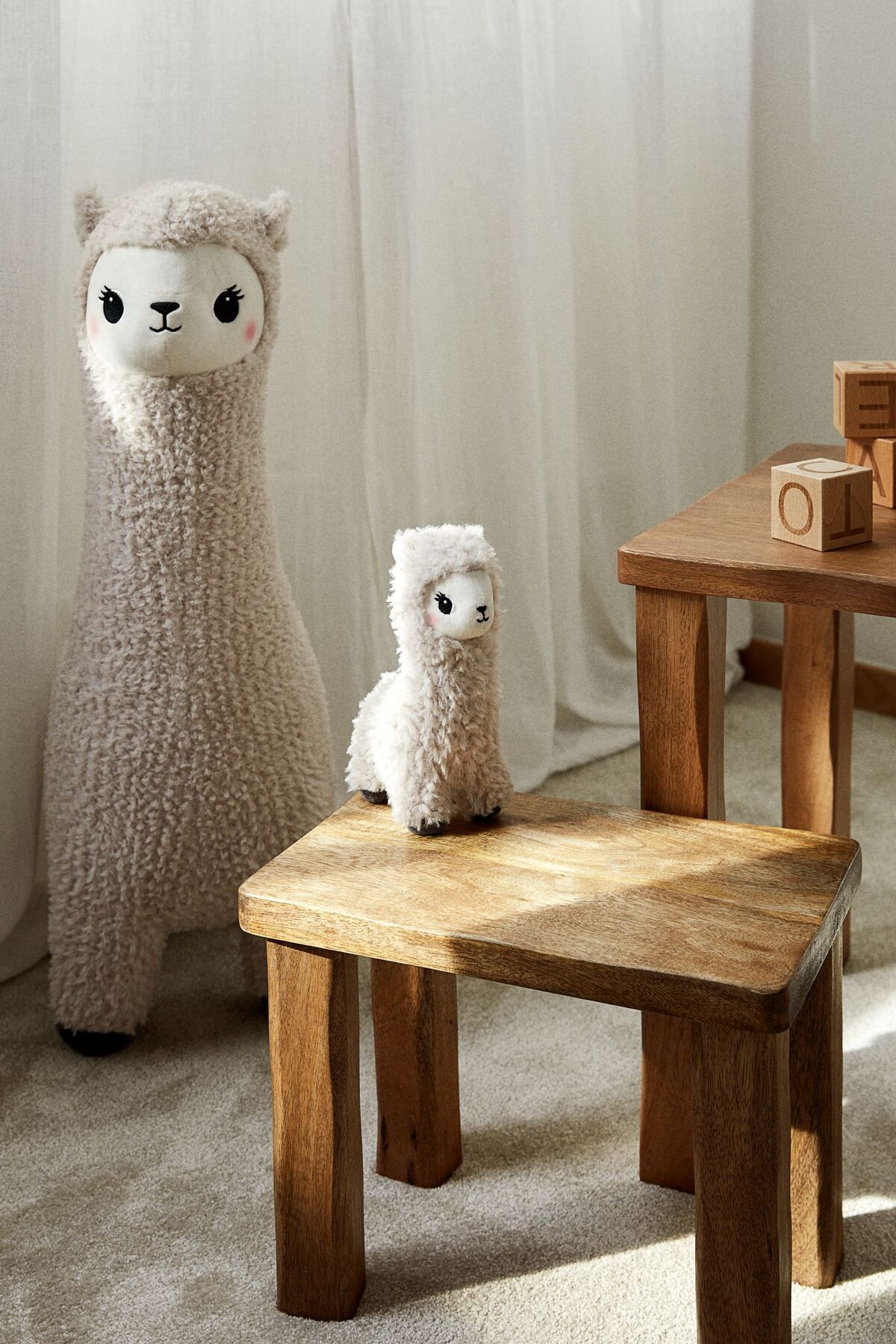 SHIVA Gift&More Mini Alpaka İşleme detaylı ve aplikeli yumuşak oyuncak Lama uyku ve oyun arkadaşı