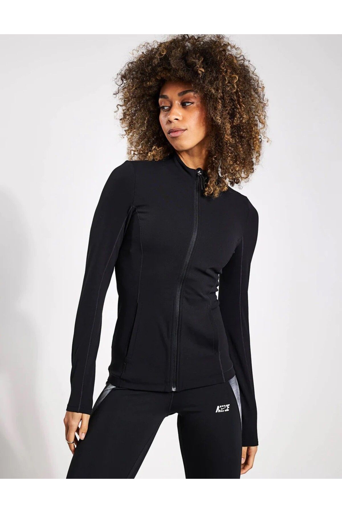 Nike Yoga Dri-Fit Luxe Fitted Full-Zip Kadın Ceket Siyah