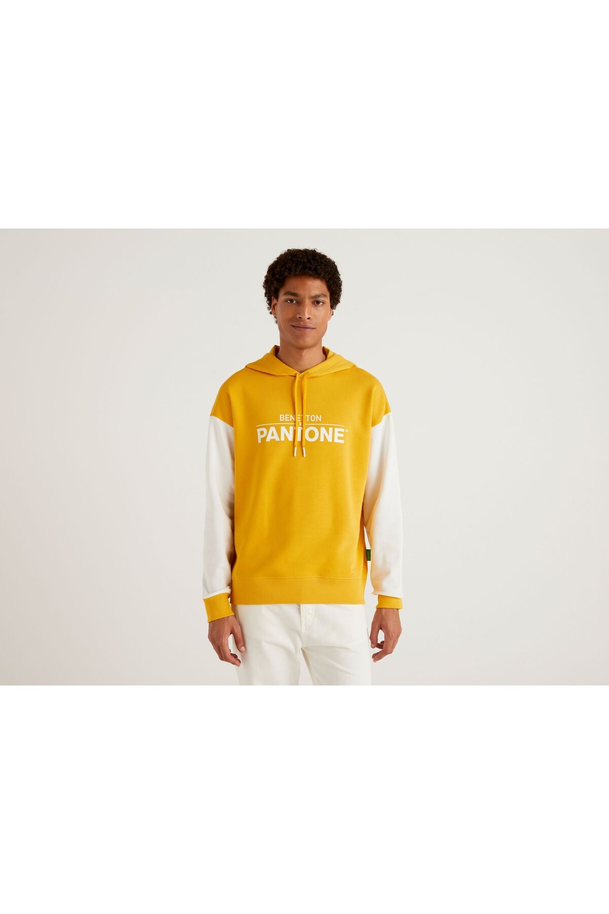 United Colors of Benetton Erkek Hardal Kapüşonlu Pantone Sweatshirt