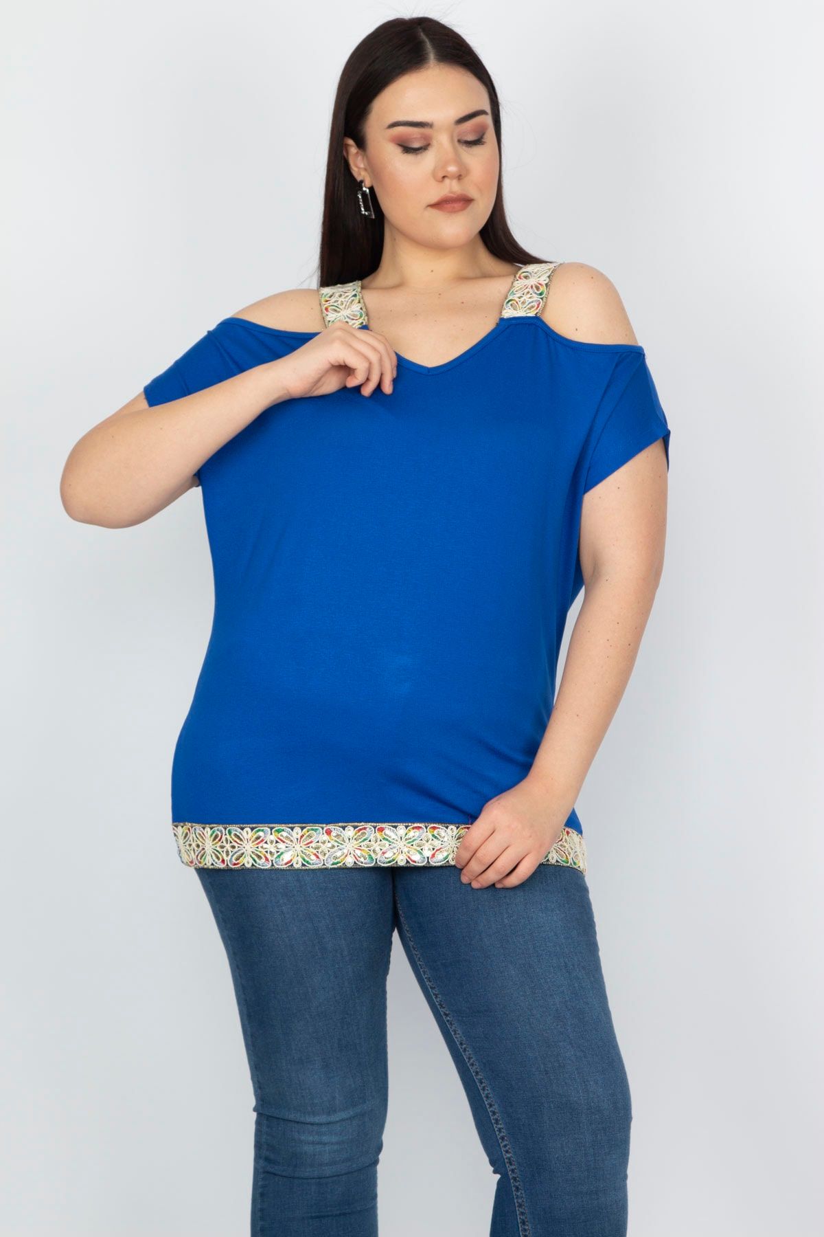 Şans Tekstil Kadın Saks Omuz Dekolteli Askı Ve Etek Ucu Payet Dantel Detaylı Bluz 85n5631
