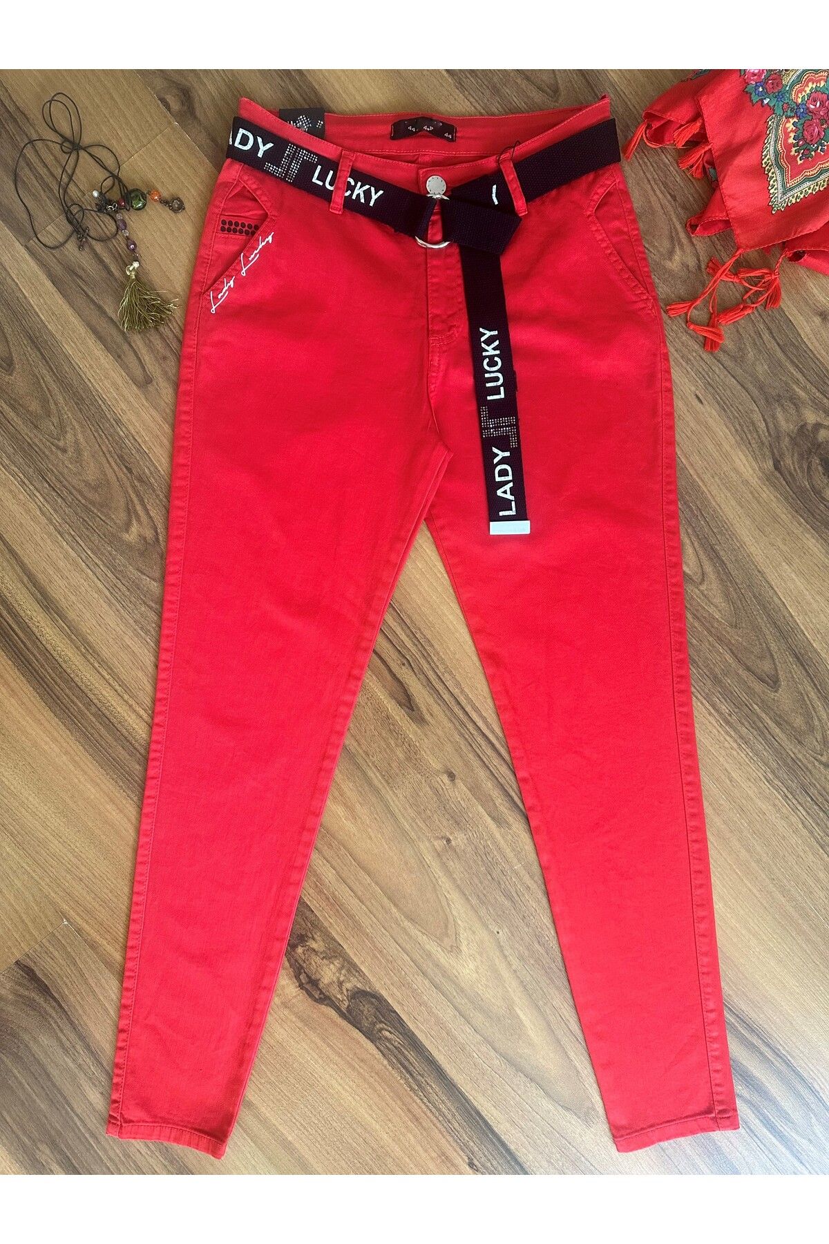 ButikEtiler Kadın Kırmızı Kemerli Cep Detaylı Panuklu Pantolon
