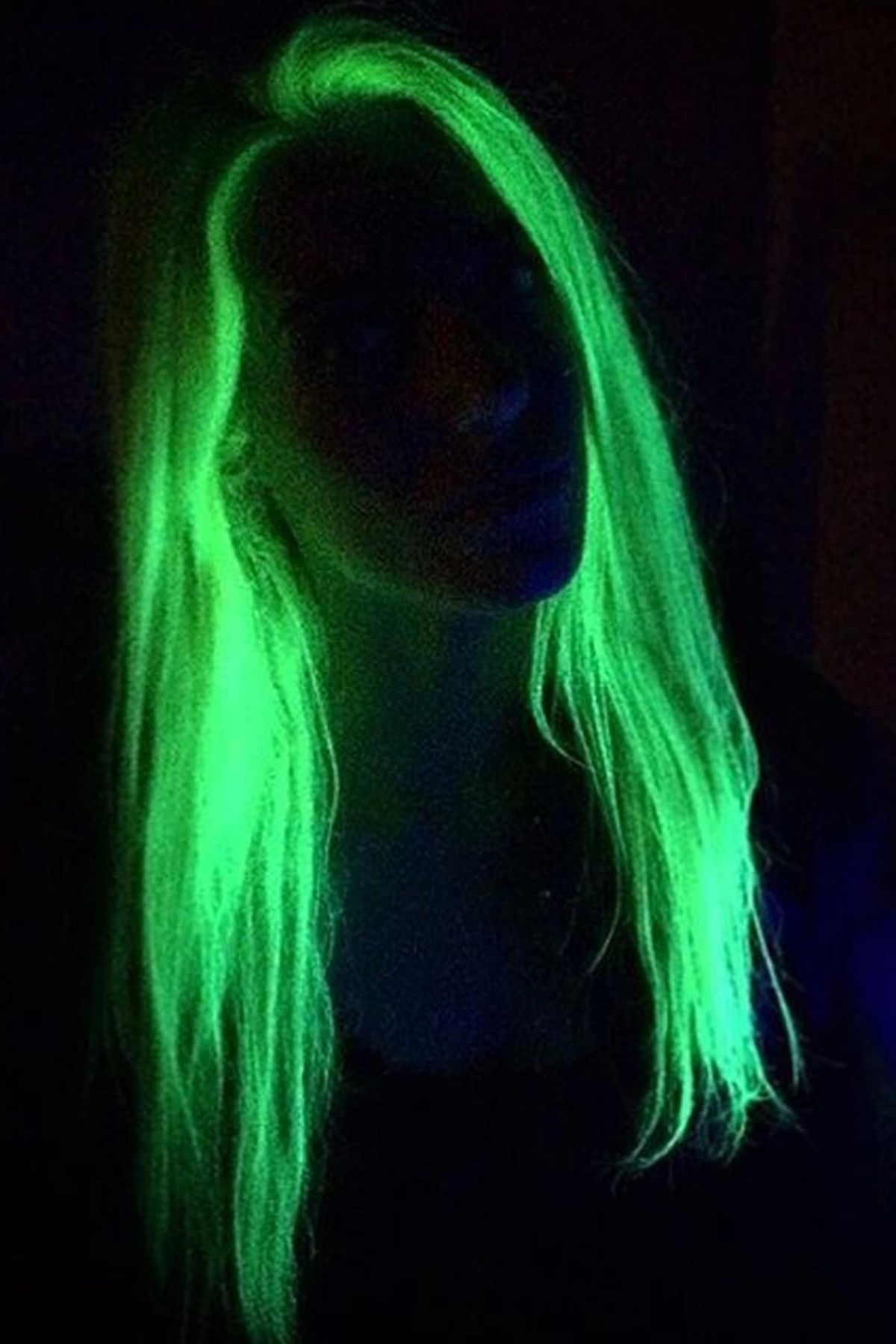 PRVT Parti Saçı - Karanlıkta Parlayan Saç - Gündüz Beyaz Gece Neon Yeşil