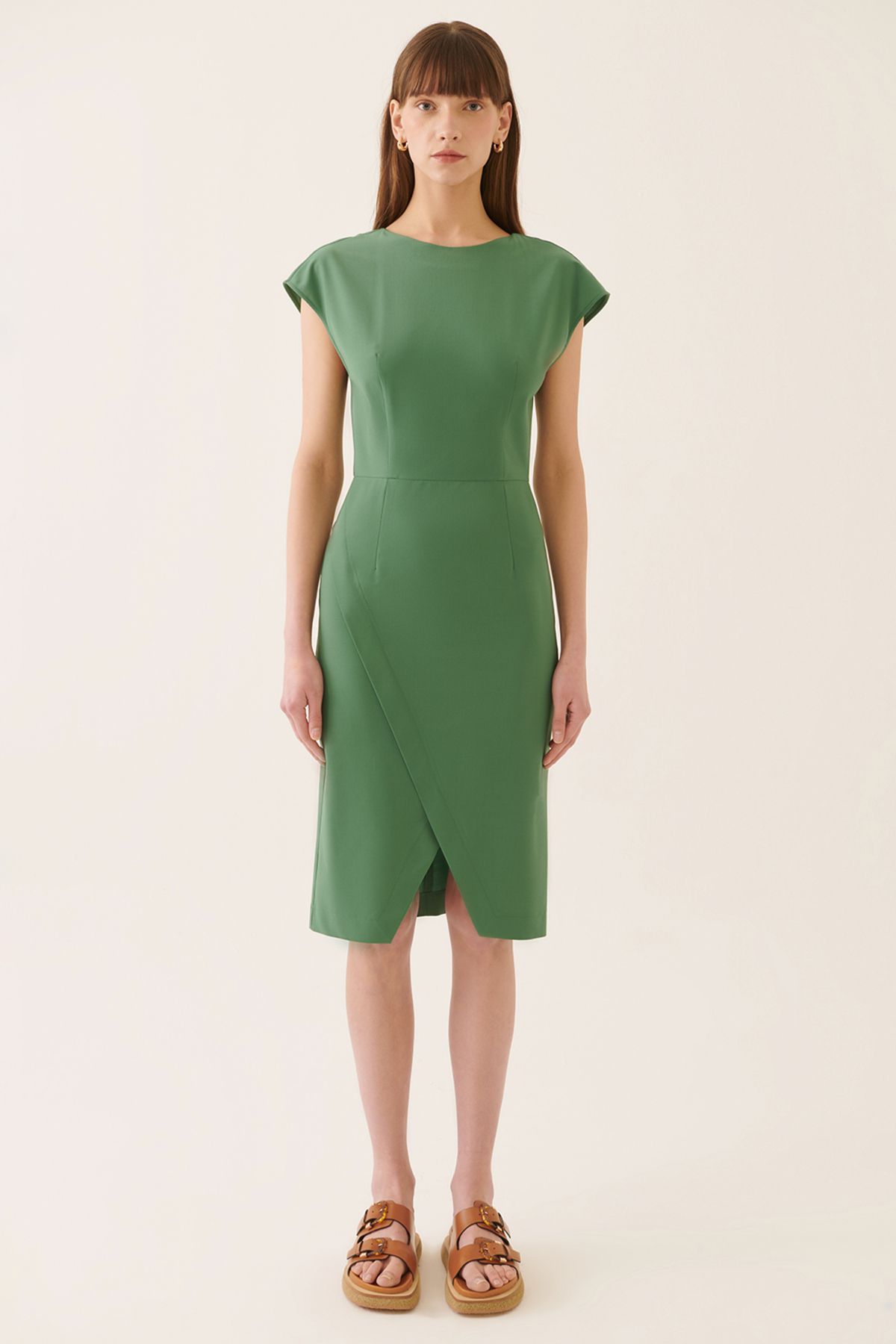 Perspective Regular Fit Kayık Yaka Diz Üstü Palmiye Yeşili Renk Elbise
