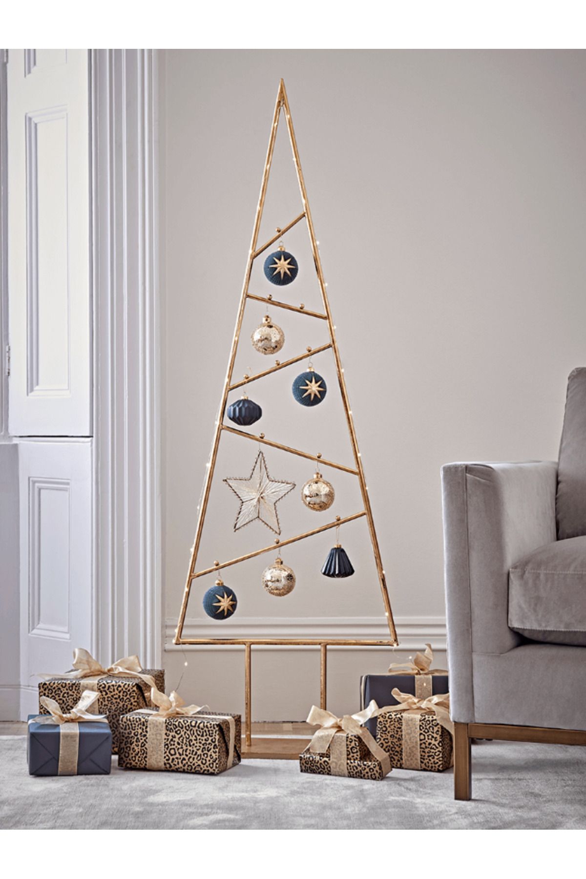 tino furniture Christmas 2024 Metal Yılbaşı Ağacı Askılıklı 140cm