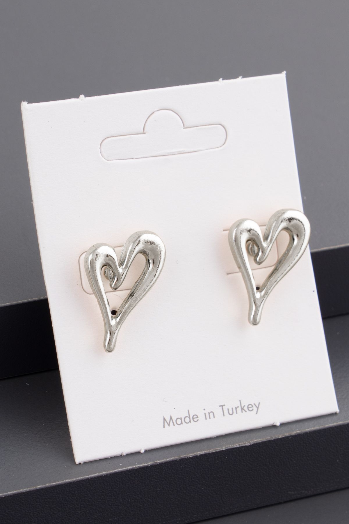 Ervalina Tasarım Kalp Figürlü Çift Küpe Gümüş Rengi