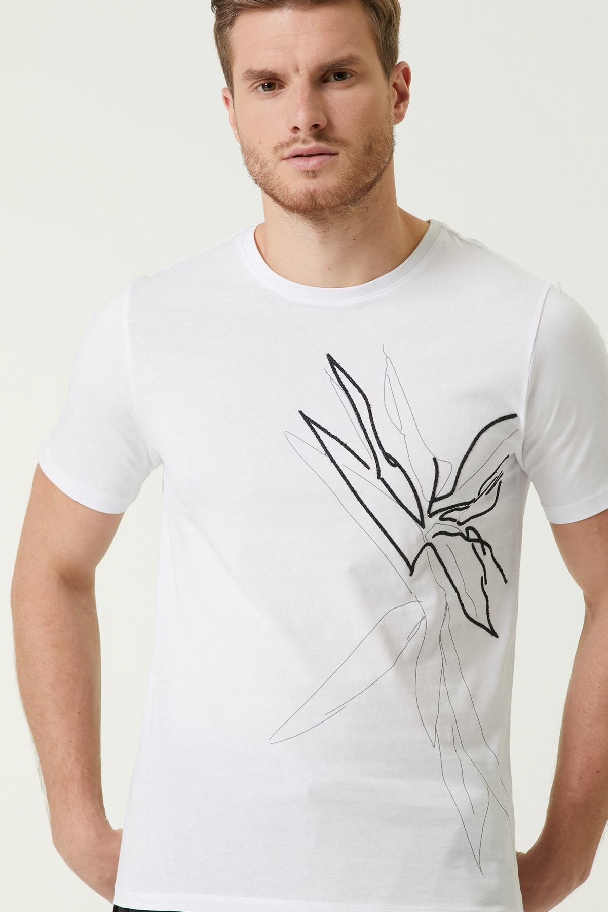 Network Erkek Slim Fit Beyaz Baskılı Basic T-shirt 1078309