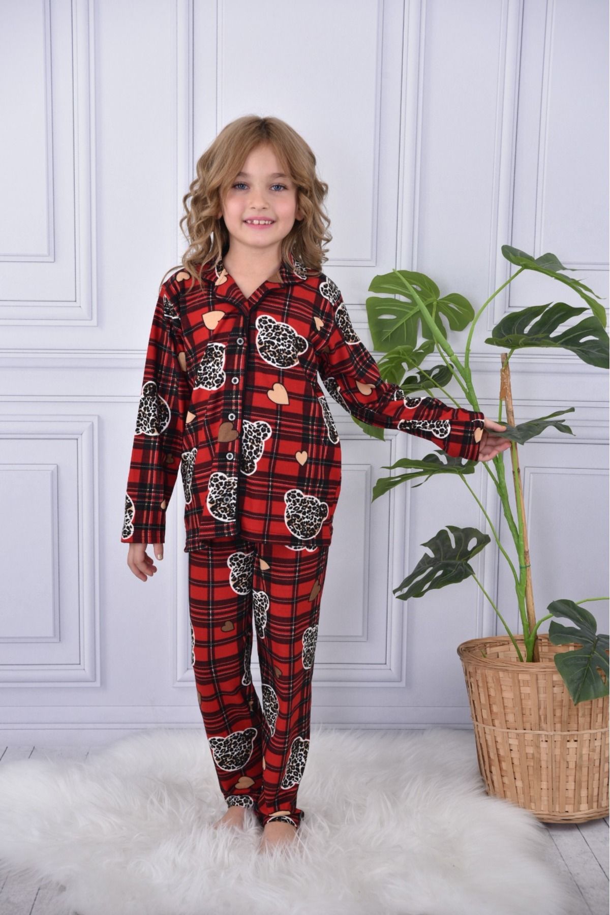 Meba Kız Çocuk Önden Düğmeli Süet Kadife Kırmızı Ekose Yılbaşı Temalı Pijama Takımı