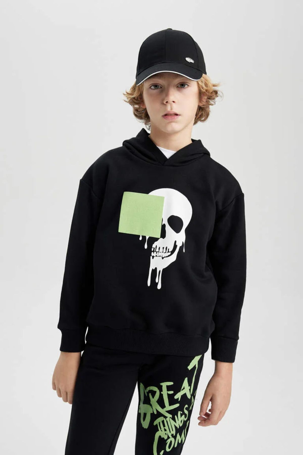 Defacto Erkek Çocuk Oversize Fit Kapüşonlu Baskılı Sweatshirt C0358a8bk81mc