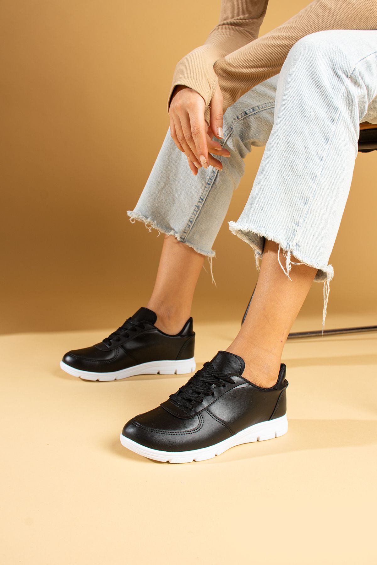 Pembe Potin Kadın Siyah Cilt Bağcıklı Rahat Taban Sneaker Günlük Spor Ayakkabı