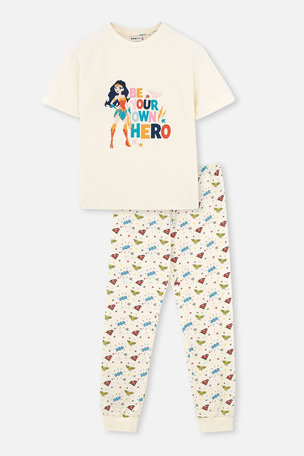 Dagi Ekru Wonder Woman Baskılı Kısa Kollu Tişört Pantolon Pijama Takımı