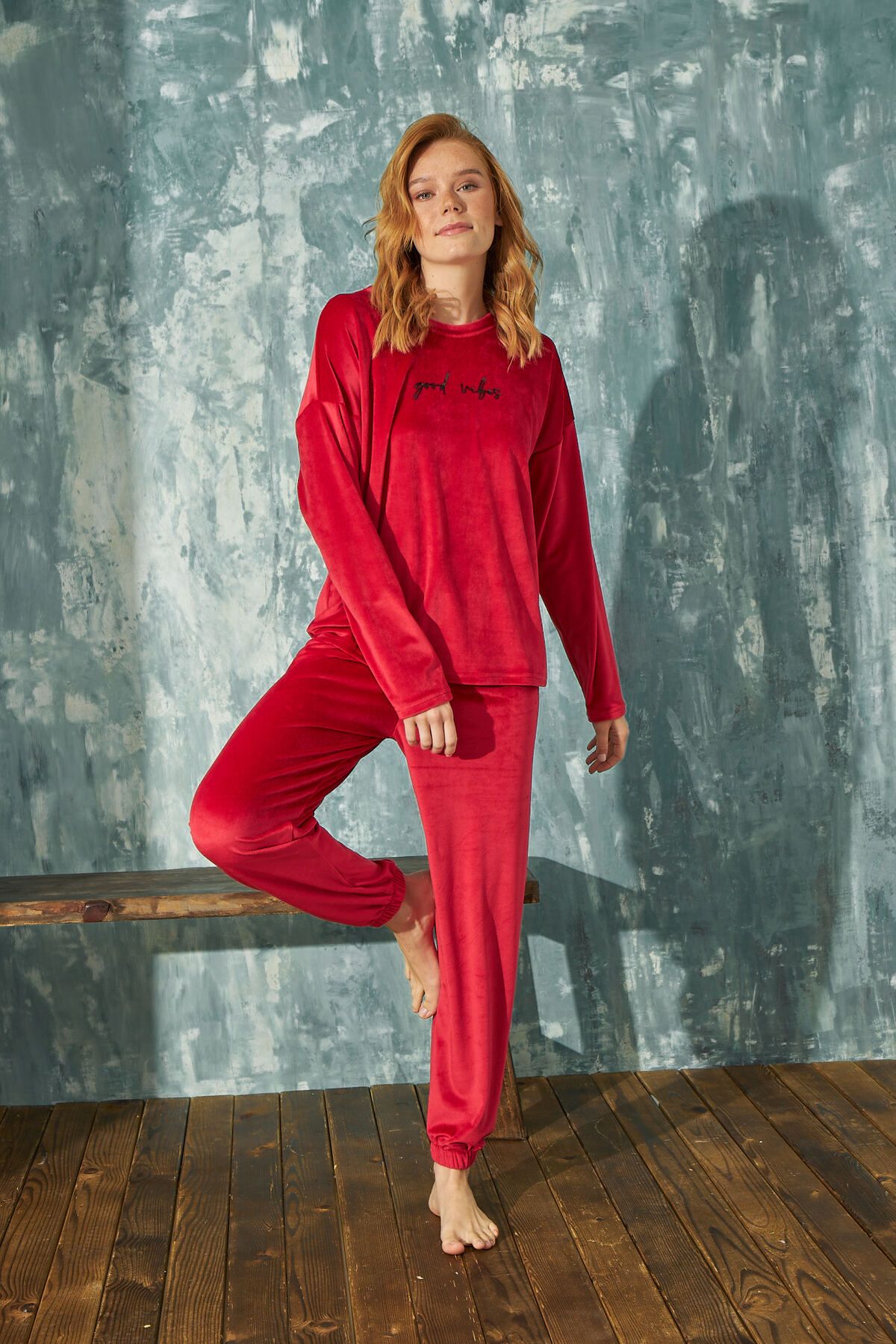 ARCAN Yılbaşı Pijama Takımı Kadın Kırmızı Yeni Yıl Pijaması Fransız Kadife Pijamaları