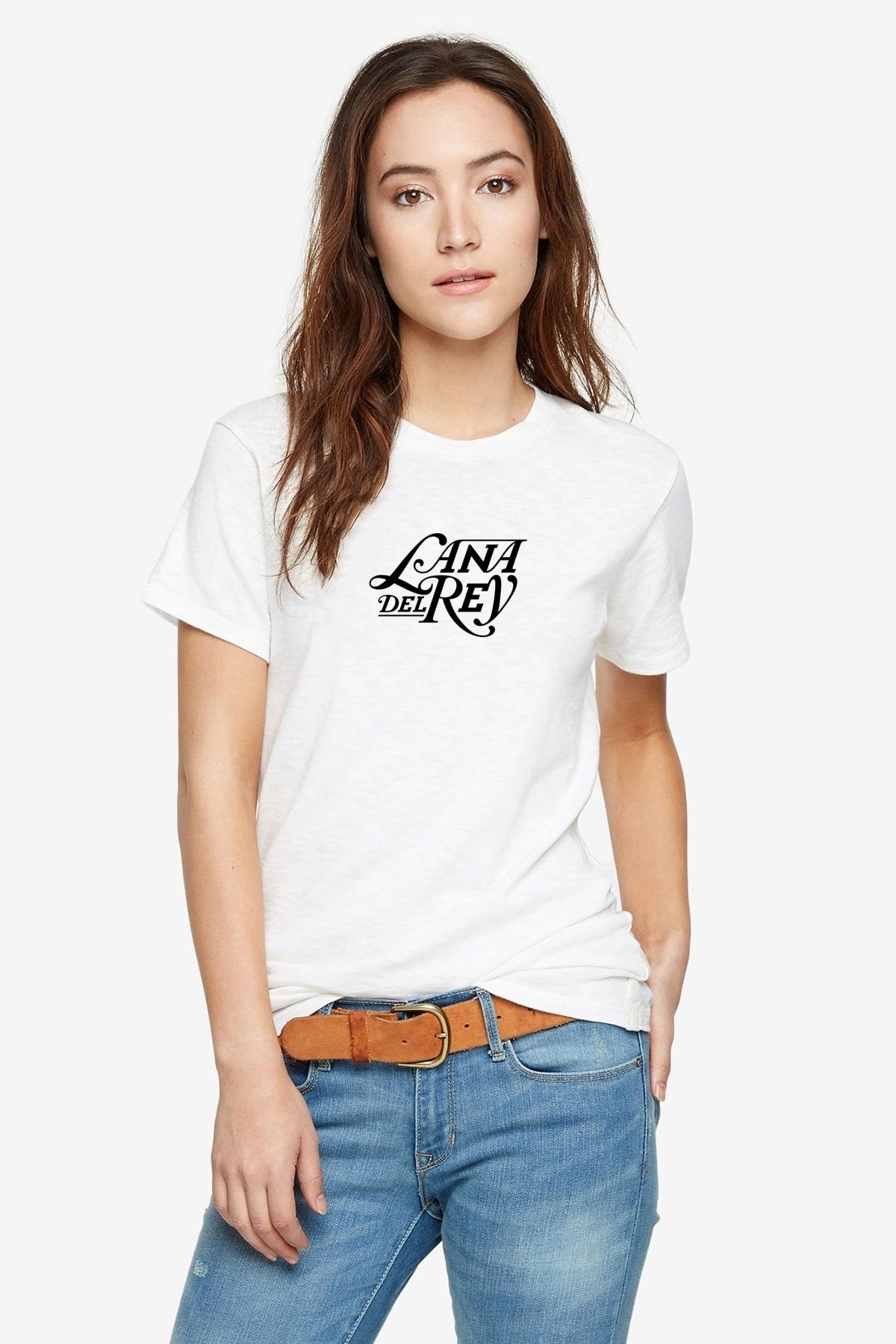 QIVI Lana Del Rey Logo Baskılı Beyaz Kadın Örme Tshirt