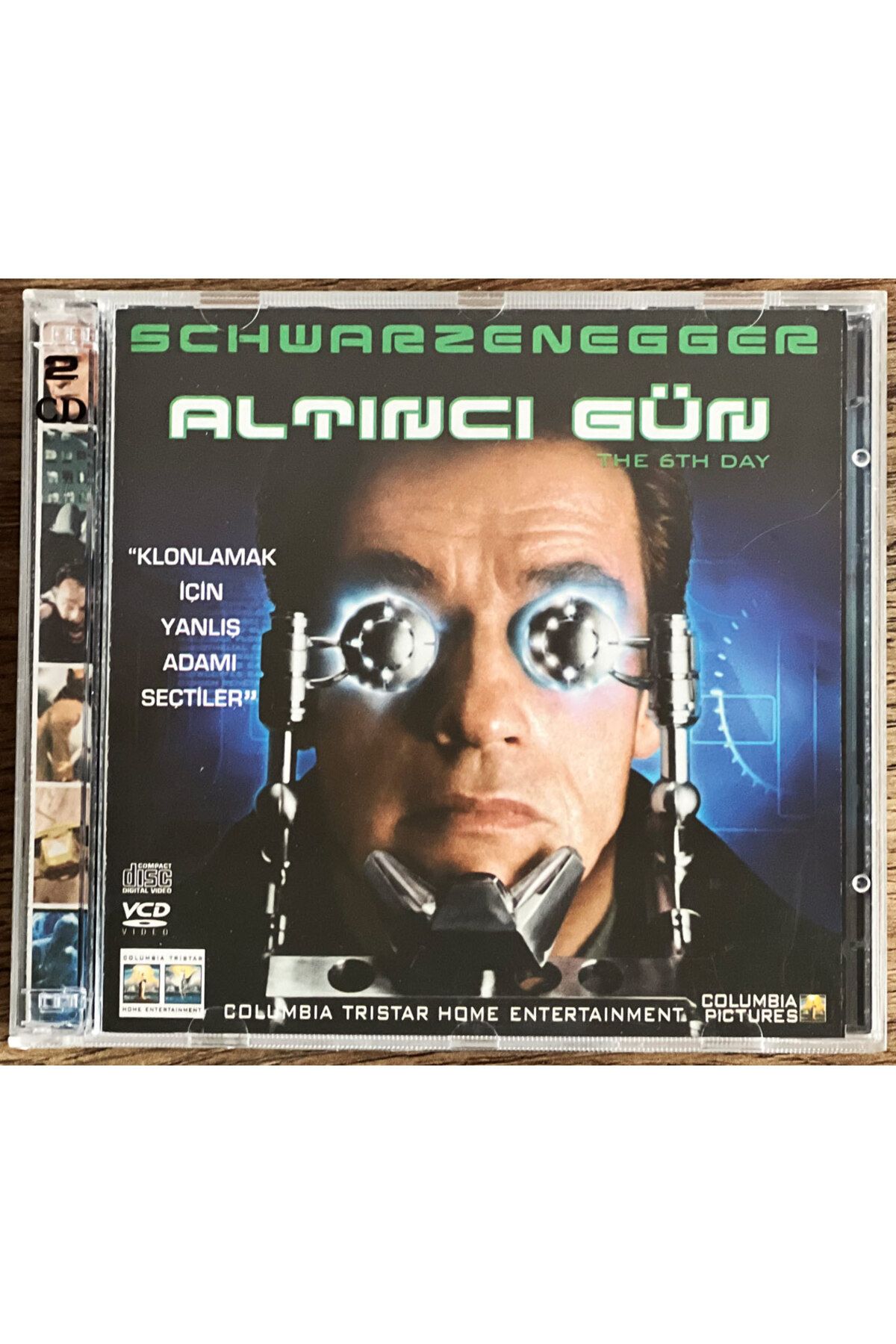 Kovak Kailyn Altıncı Gün - The 6th Day (2000) VCD Bilim Kurgu Film ' Arnold Schwarzenegger '