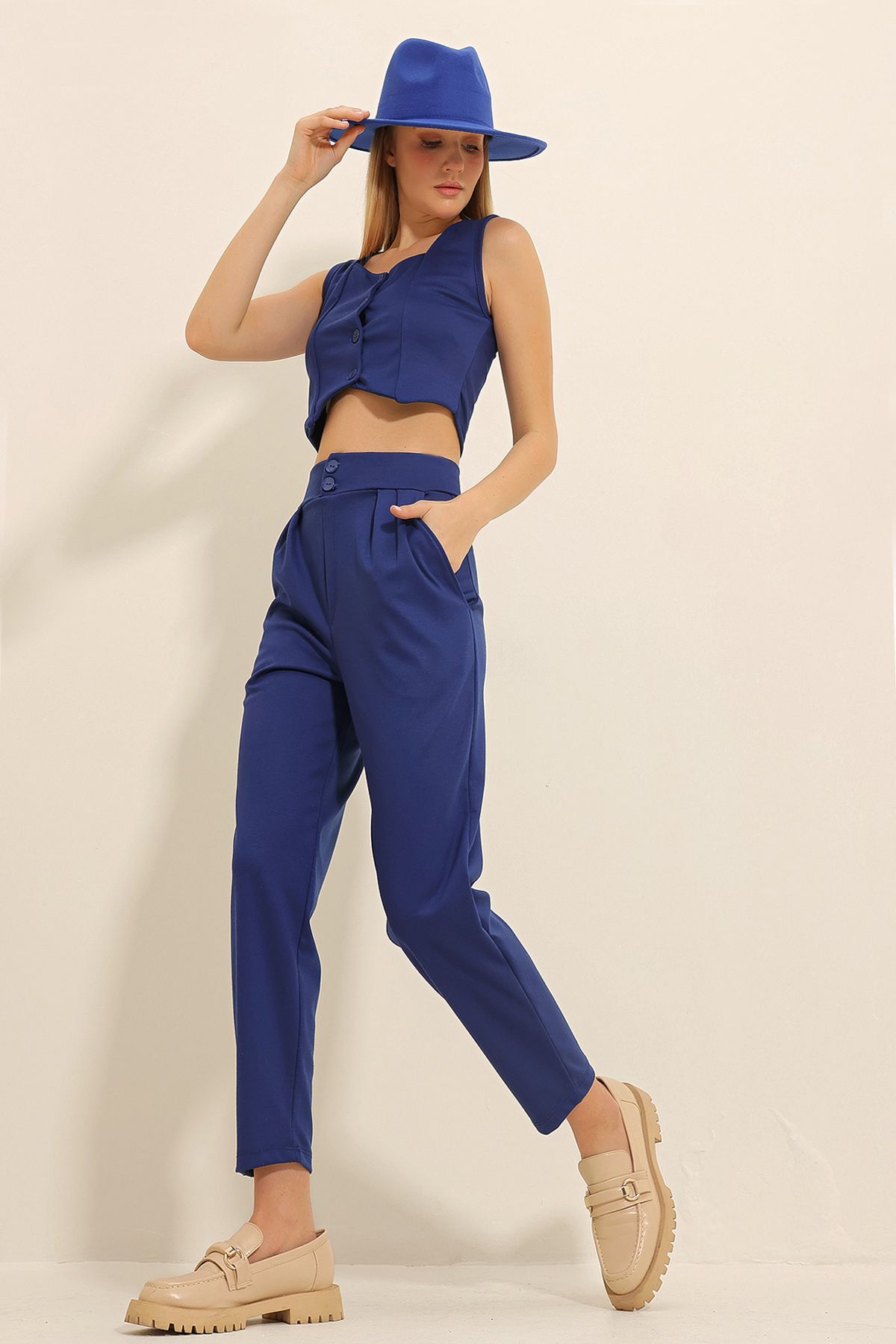 Trend Alaçatı Stili Kadın Gece Mavisi Yüksek Bel Havuç Pantolon ALC-X11148