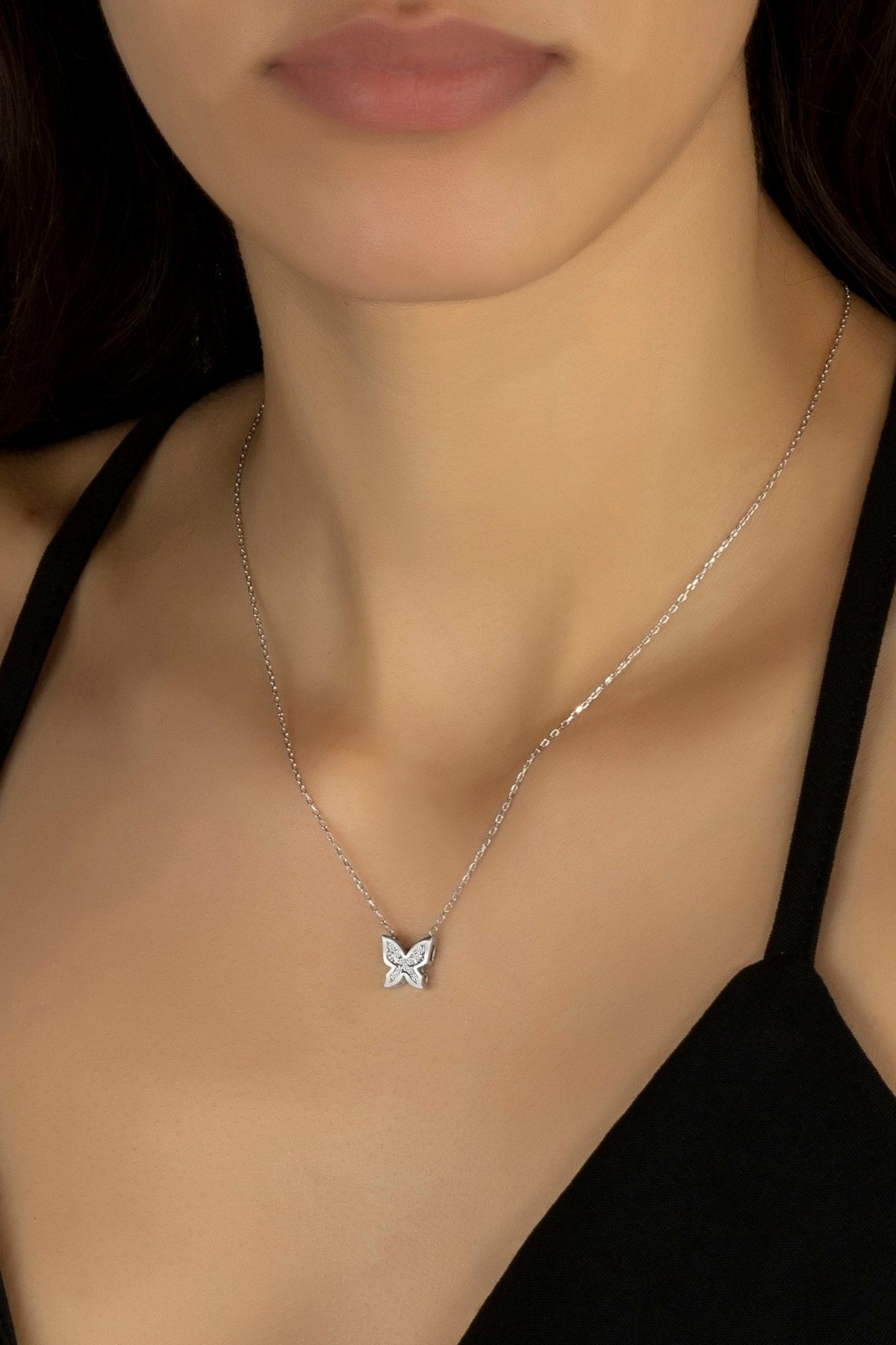 Kara Jewelry Gümüş Kolye Orijinal Swarovskı Taşlı Kelebek Temalı Bayan Kolye