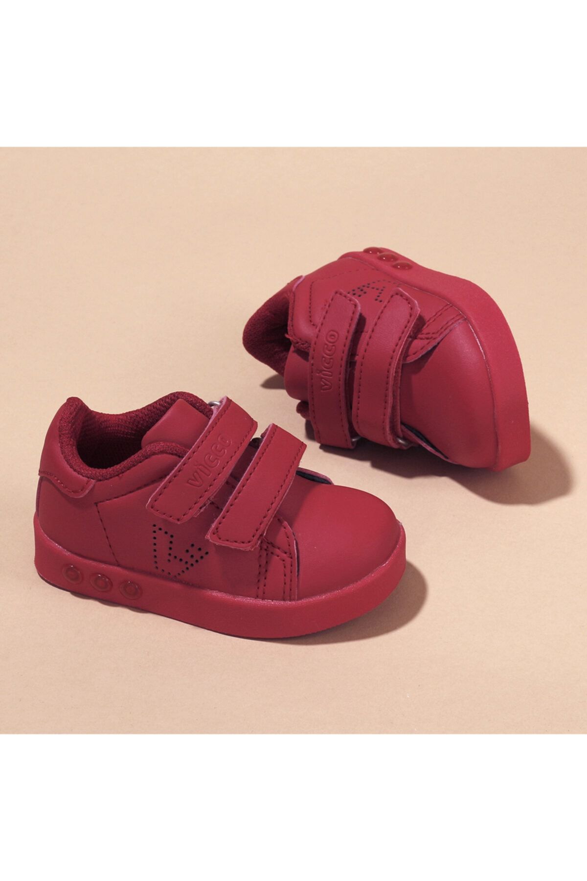 Vicco Erkek Çocuk Kırmızı Işıklı Spor Ayakkabı