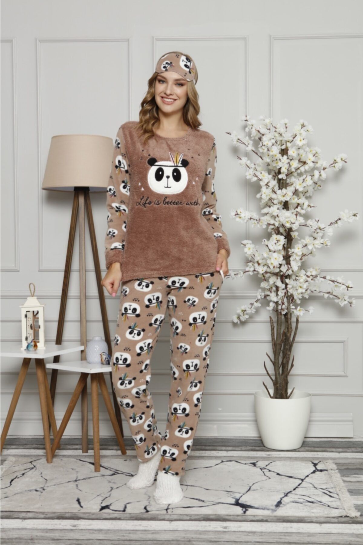 ARCAN Kadın Kahverengi Polar Panda Desenli Nakış Detaylı Göz Bandı Ve Çorap Pijama Takımı?