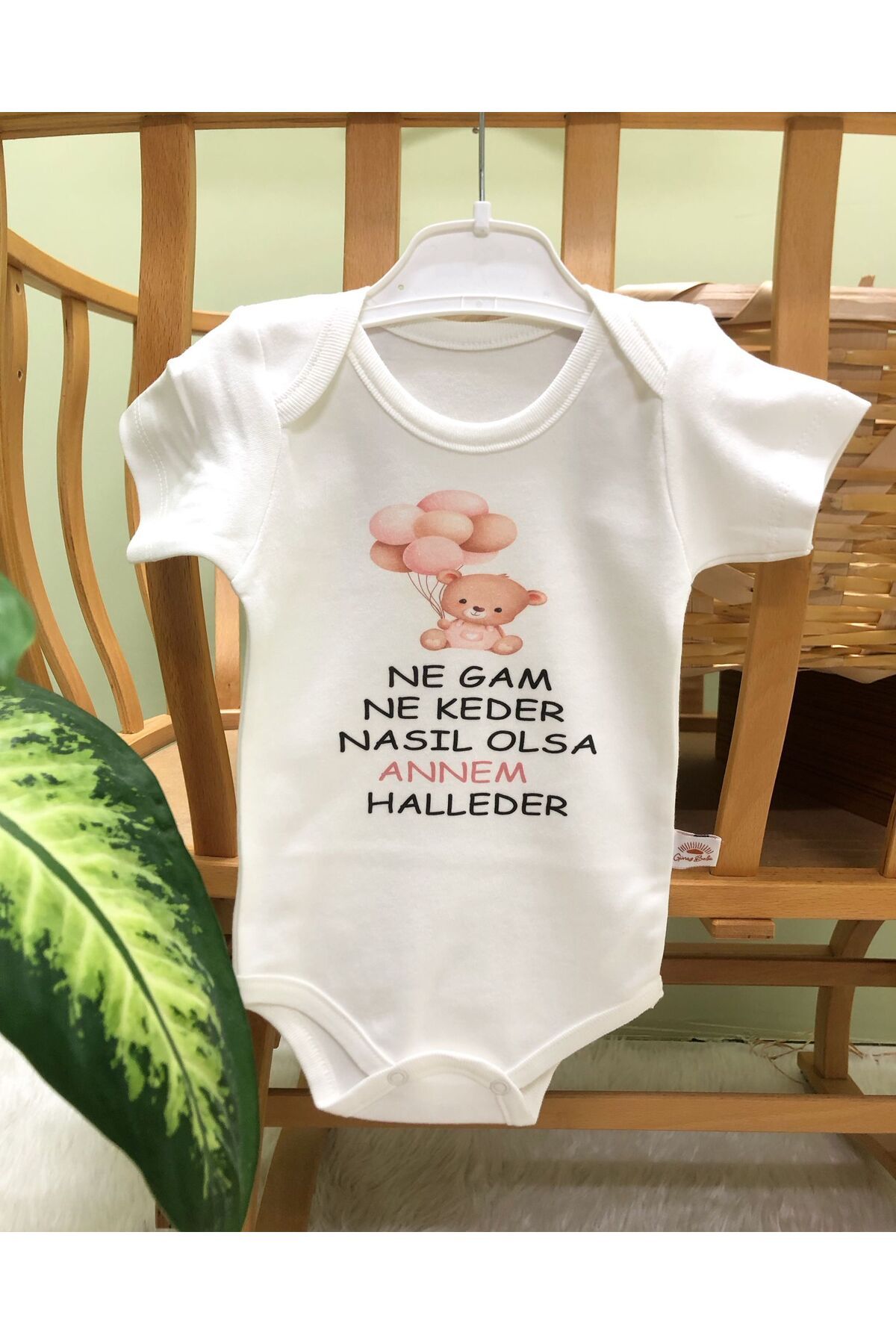 Bebewini ^Ne Gam Ne Keder Ne de Olsa Annem Halleder^Yazılı Kısa Kol Hediyelik Unisex Bebek Body