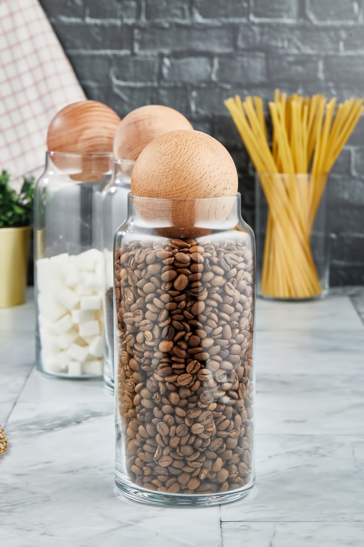 ŞAKİLATA CONCEPT Ahşap Top Kapaklı Cam Kavanoz 1300 Ml (1 Adet)