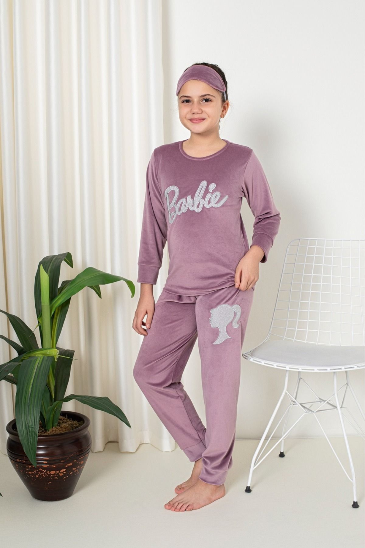 Meba Kız Çocuk Boy Barbie Nakışlı Pembe Fransız Kadife Pijama Takımı