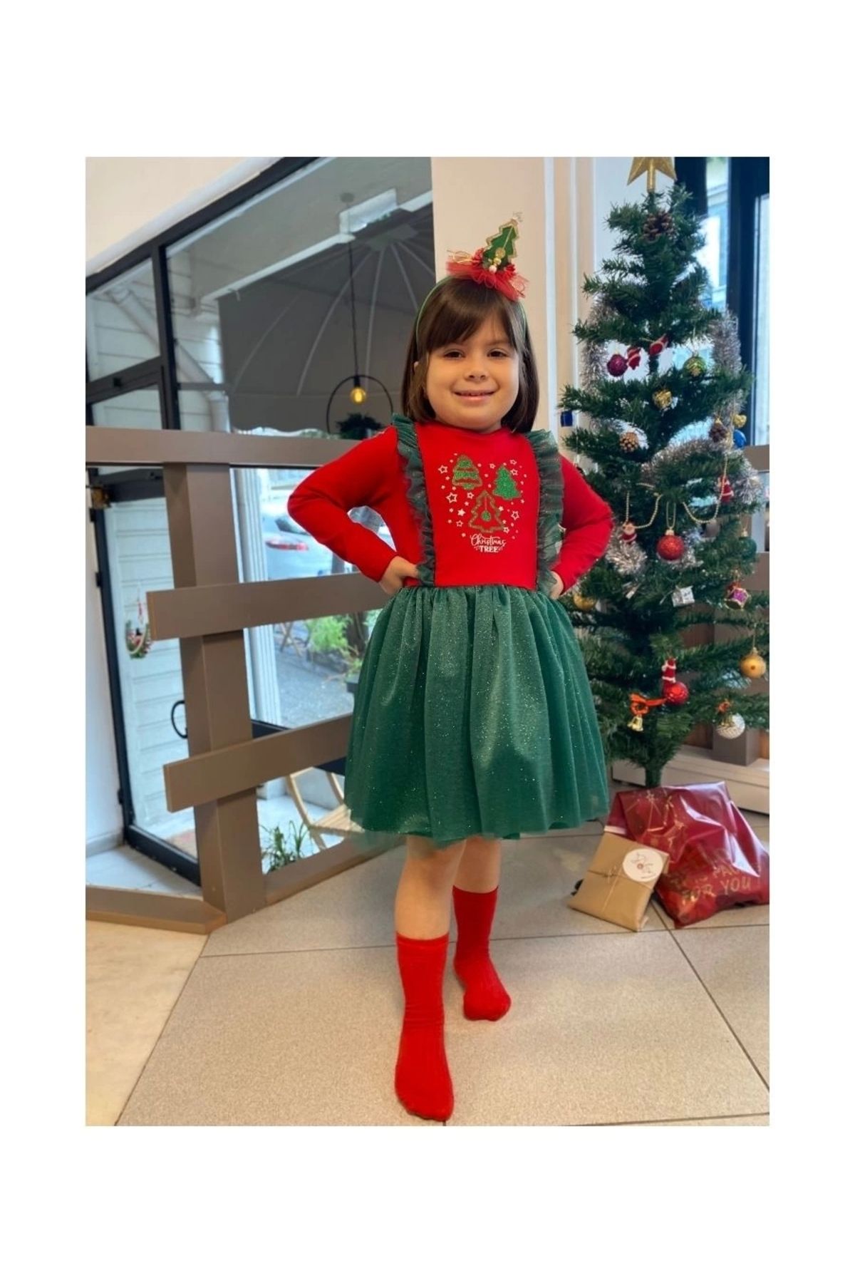 Kids Kırmızı Renk Yılbaşı Ağacı Desenli Fırfır Detaylı Noel Elbisesi