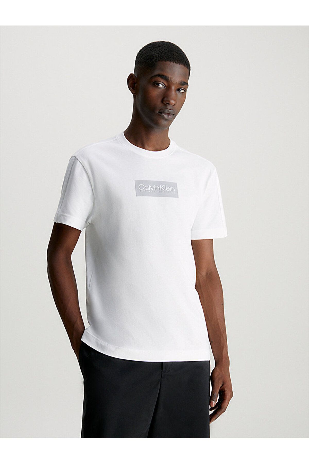 Calvin Klein Erkek Marka Logolu Günlük Kullanım Beyaz T-Shirt K10K112403-YAF