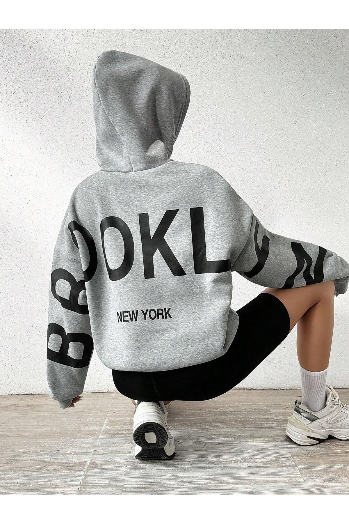 Trendseninle Kadın Gri Kolları Brooklyn New York Baskılı Oversize Kapüşonlu Sweatshirt Hoodie