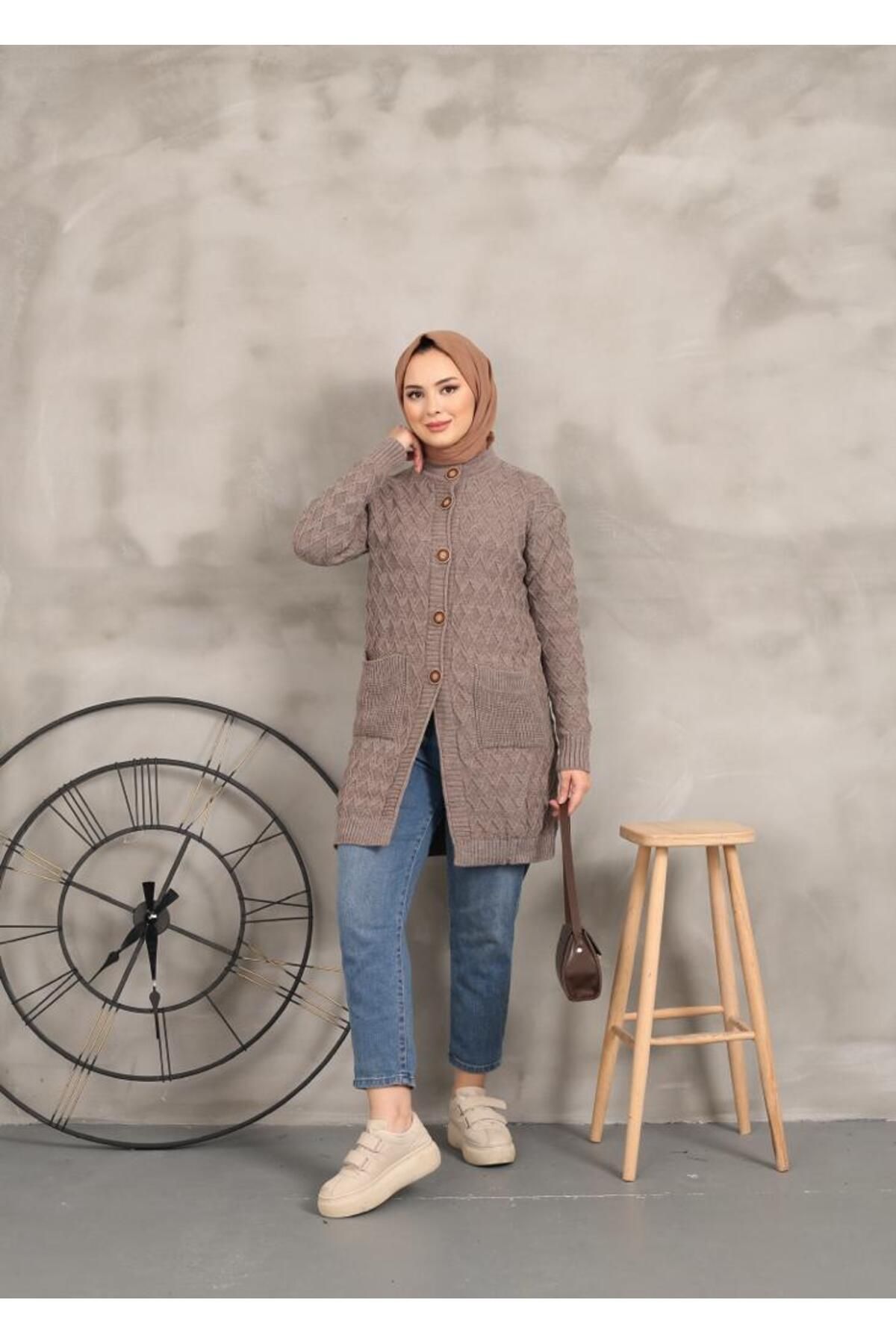 LEAF Fashion for Women Kadın Düğmeli Desenli Kalın Kışlık Hırka