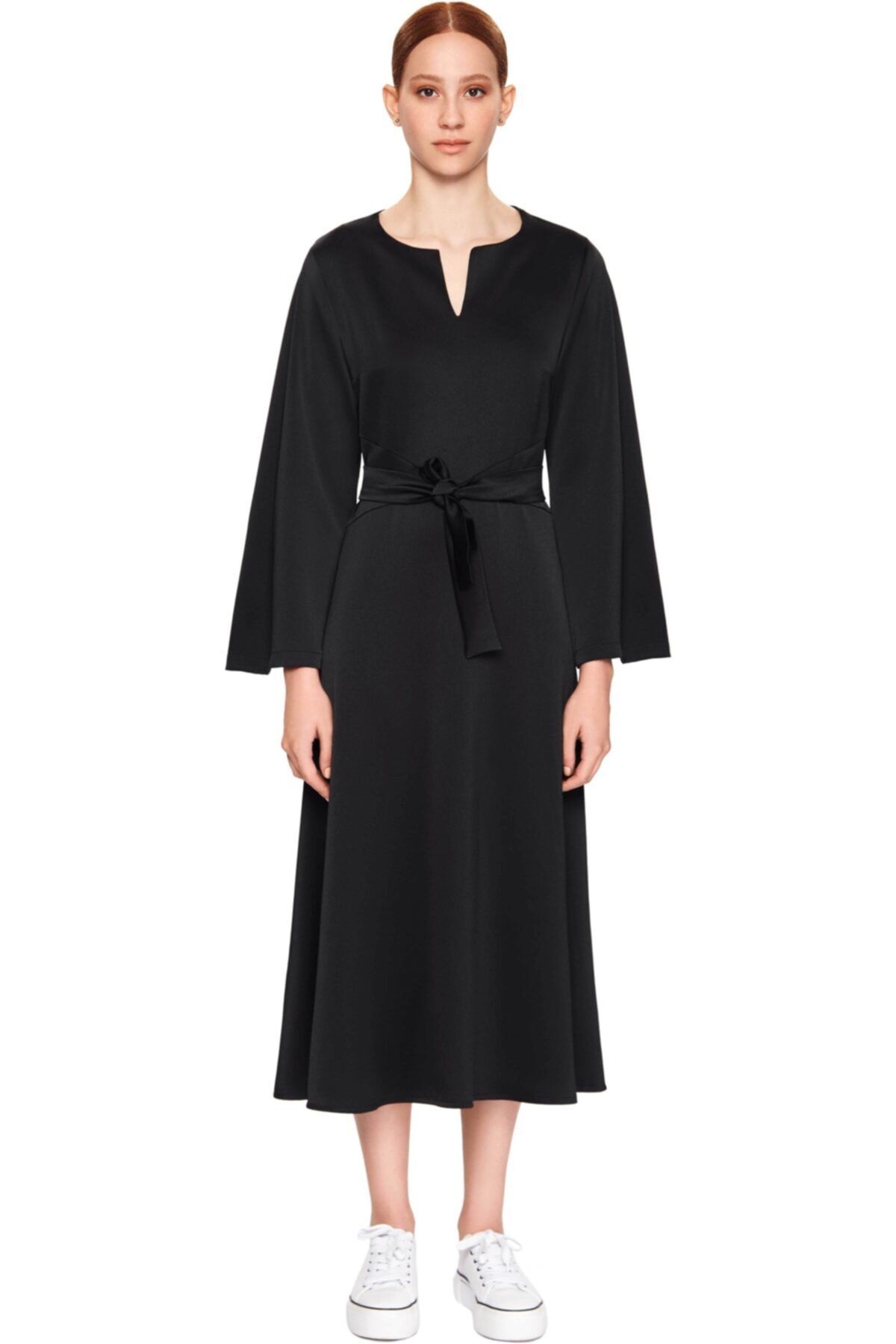 QUO Kadın Siyah Uzun Kollu Kuşaklı Maxi Elbise