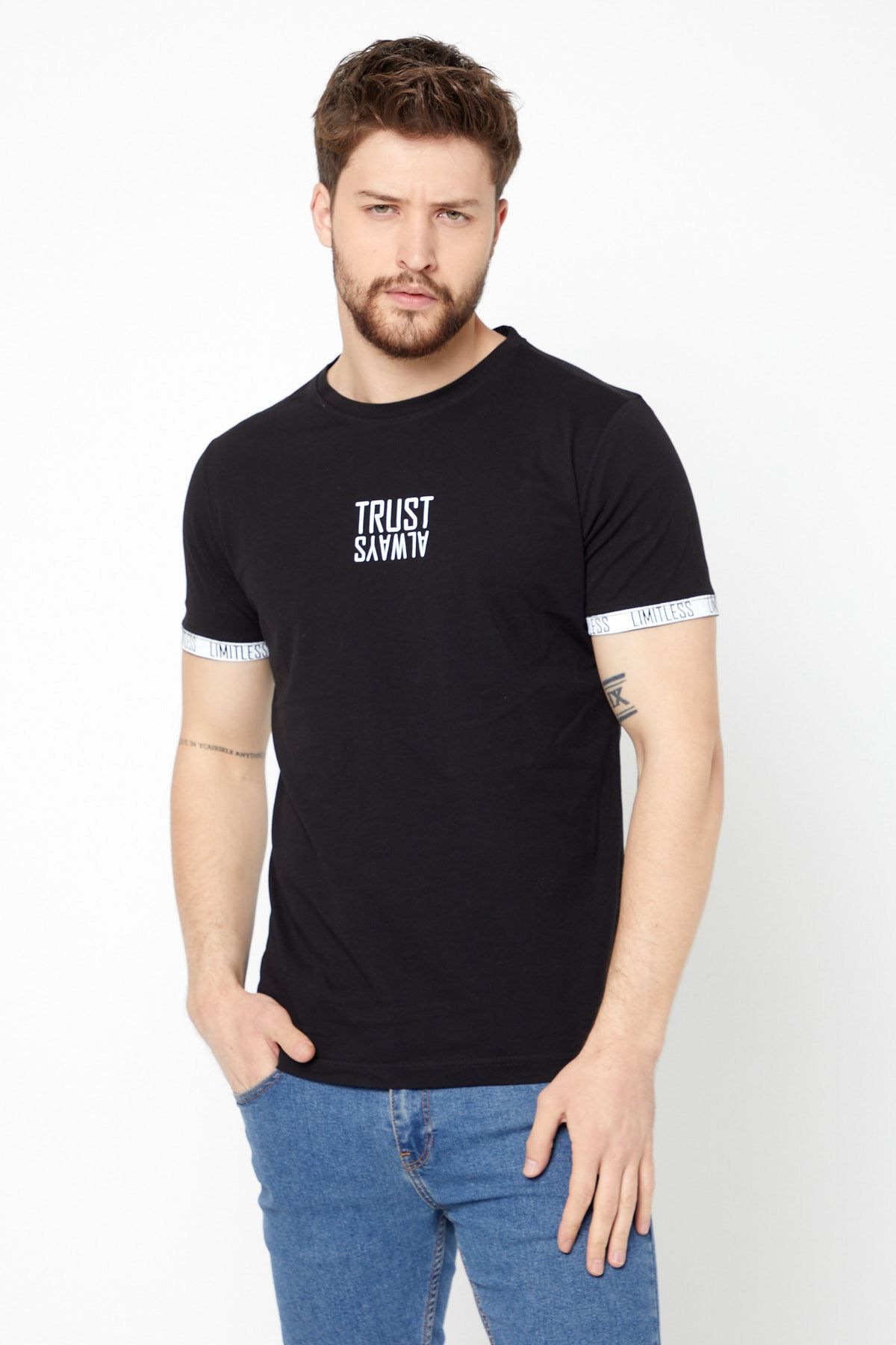 COMEOR Erkek  Siyah LimitlessYuvarlak Yaka Ön Ve Kolları Baskılı T-shirt