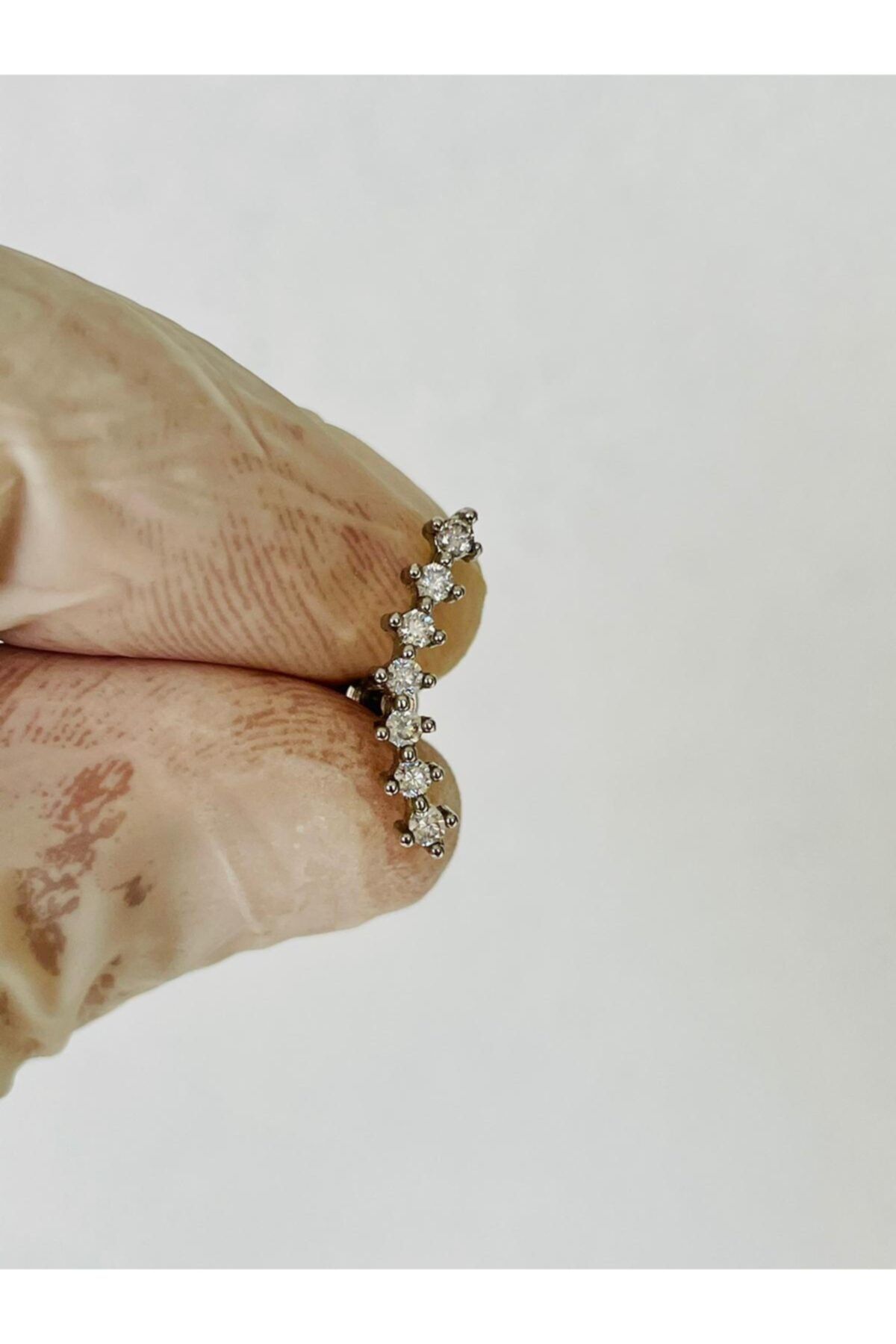 Kadın Gümüş Rengi Kıkırdak Piercingi