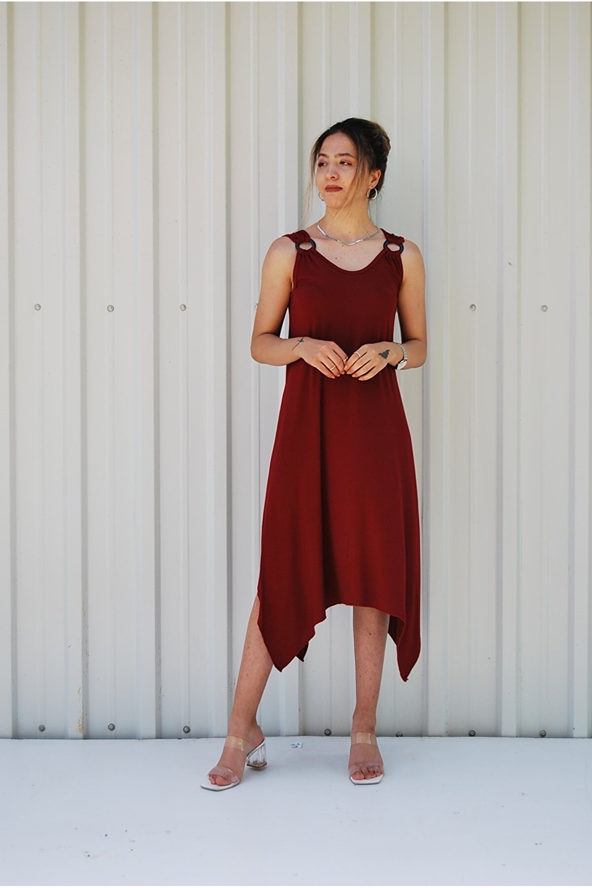 MGS LİFE Kadın Bordo Askılı Toka Detaylı Asimetrik Kesim Büyük Beden Elbise
