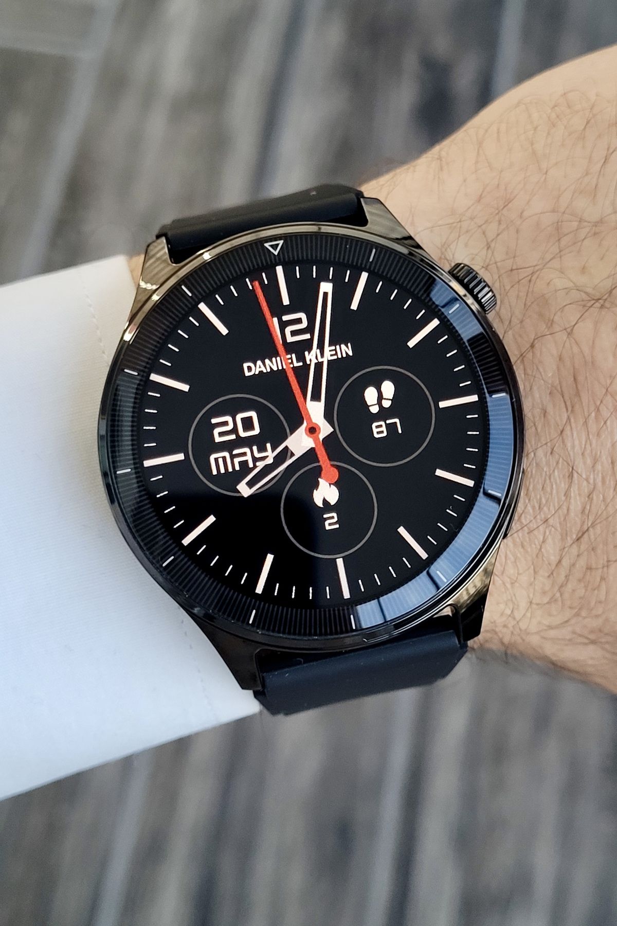 Daniel Klein Siyah Renk Android/ios Uyumlu Akıllı Saat
