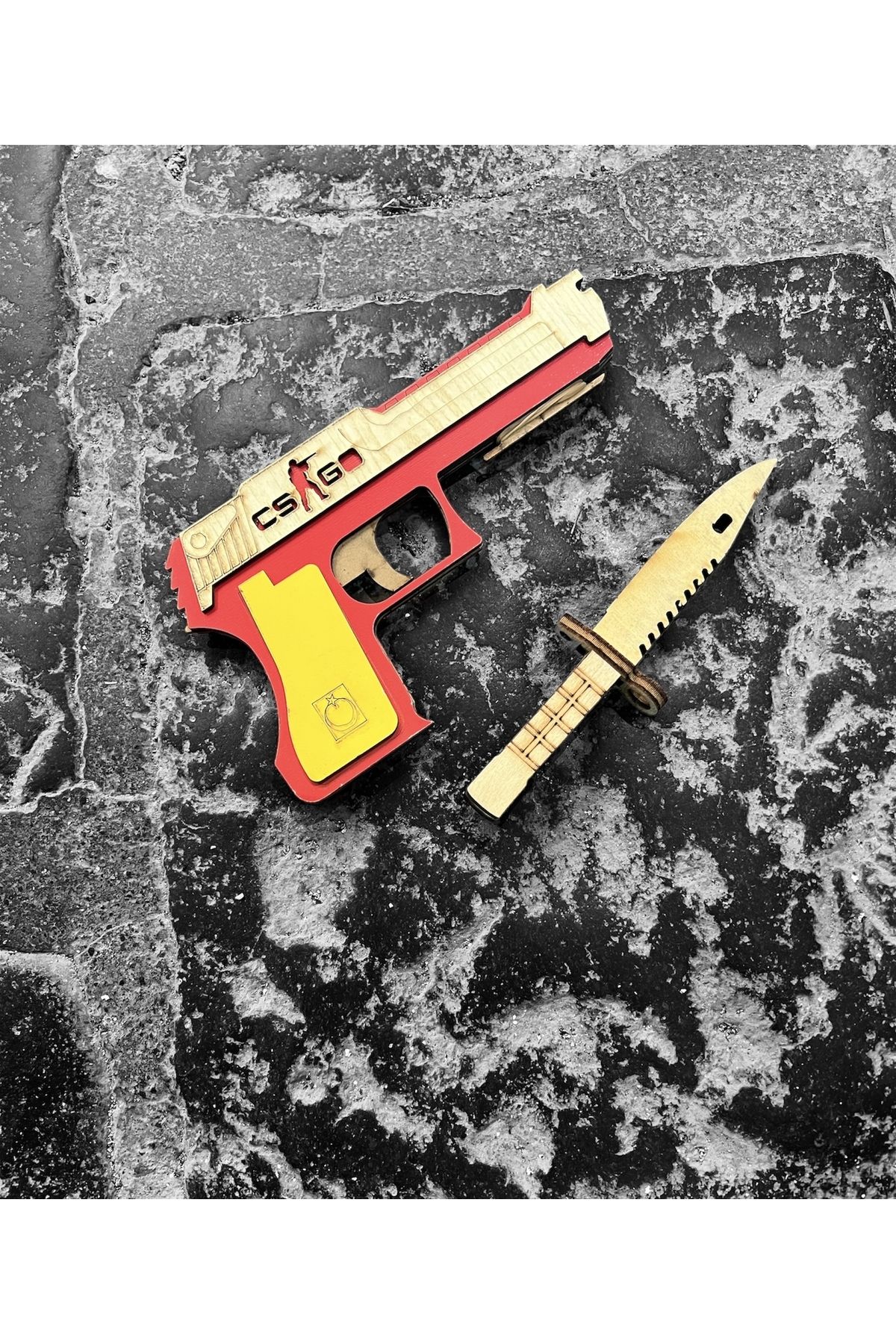 MEHMET YOZGATLIOĞLU Ahşap&Tahta Oyuncak Lastik Atar Silah & Rambo Bıçağı Takım
