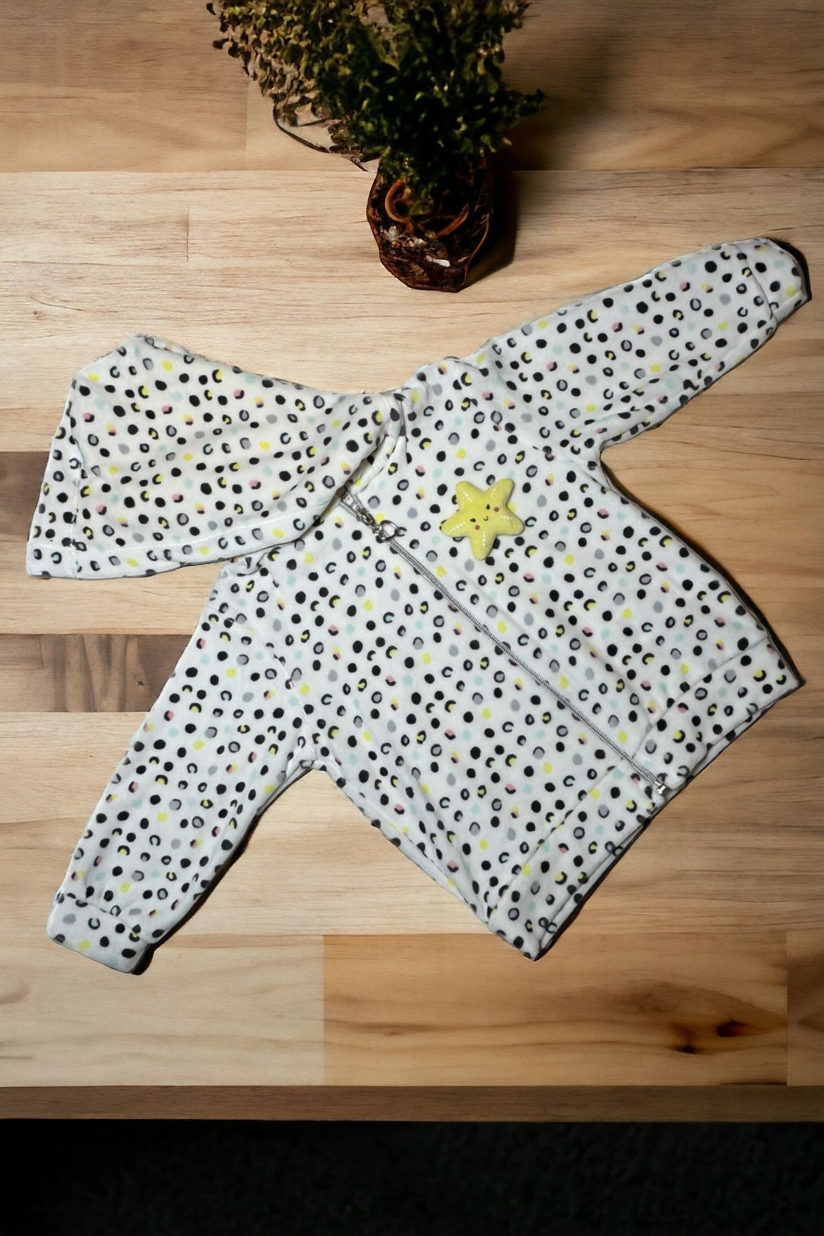 Miniworld Benekli & Yıldız Desenli - Kapüşonlu Bebek Ceketi (Kadife Kumaş)