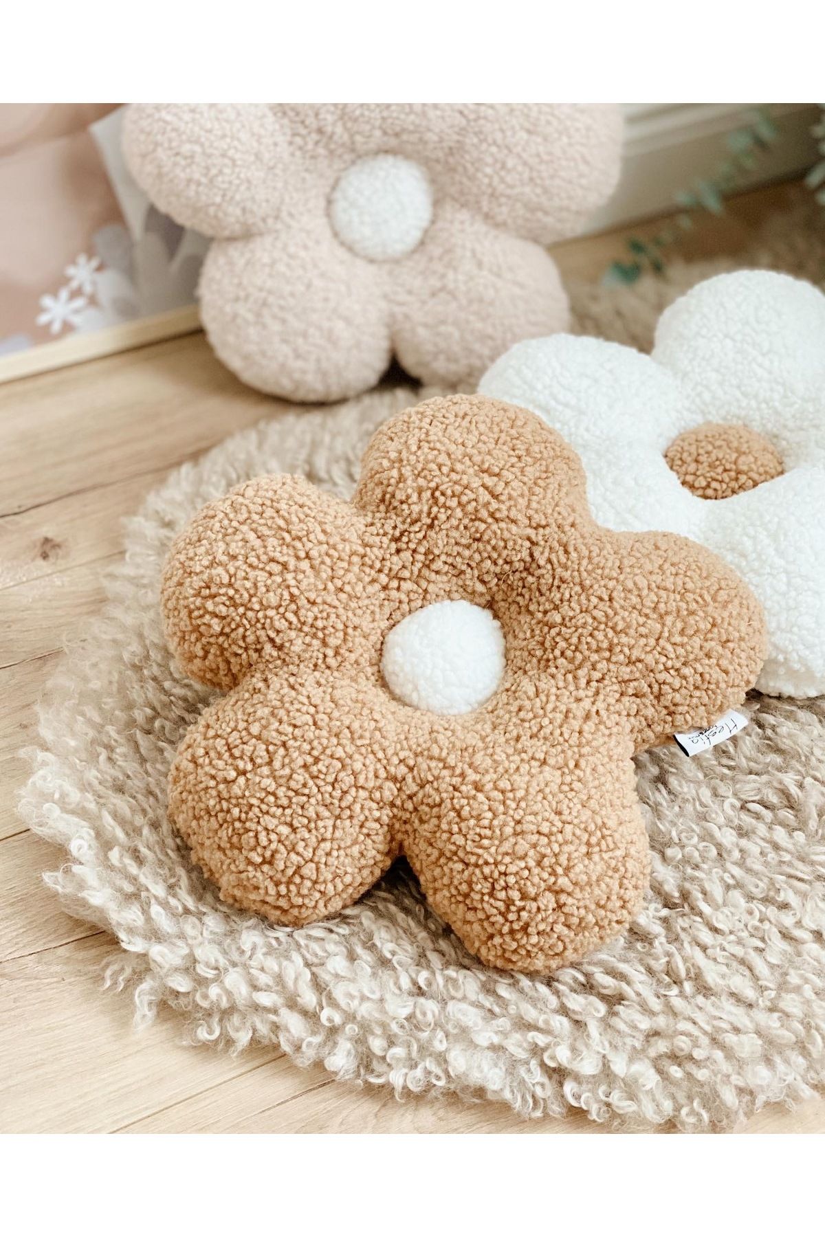 Hestia Home Teddy Çiçek Yastık Peluş Kırlent Çocuk Odası Dekoratif Yastık