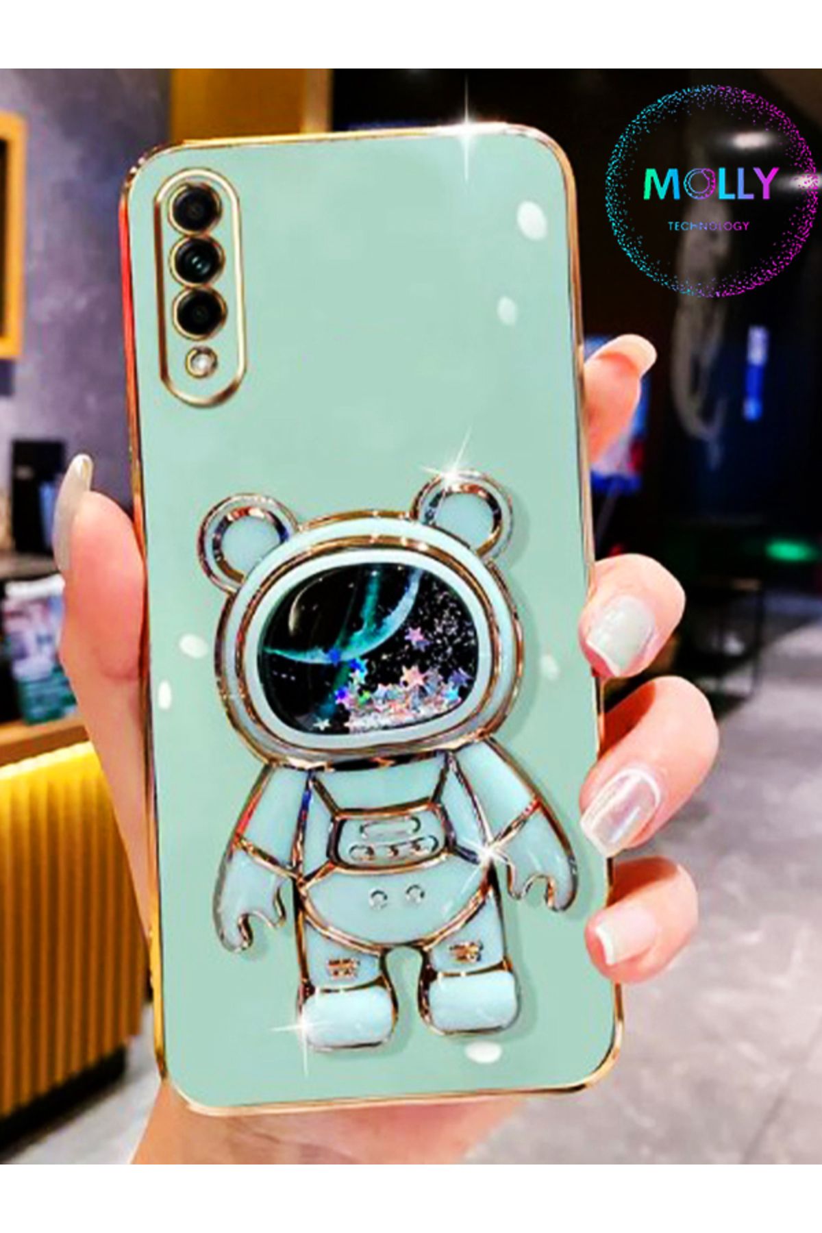 Molly Samsung Galaxy A70 İçin Su Yeşili Astronot Ayı Standlı Kenarları Gold Detaylı Lüks Silikon Kılıf
