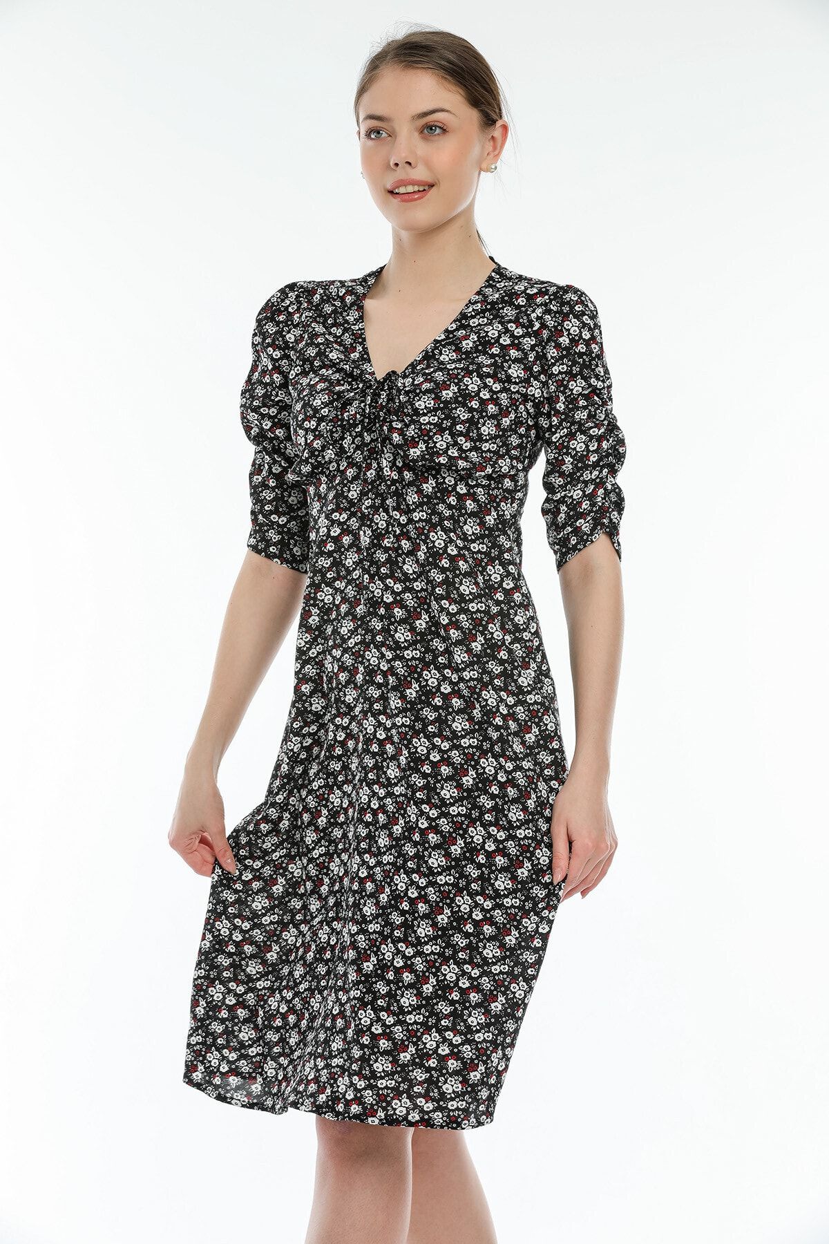 Pitti Kadın Siyah Çiçek Desenli Elbise