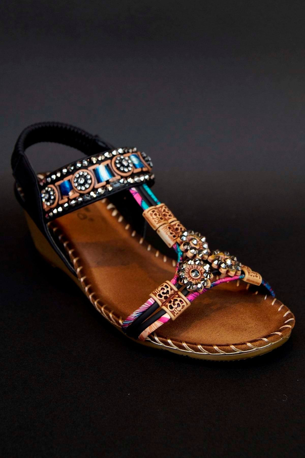 Guja Kadın Taş Detaylı Lastikli Sandalet 21y151-2